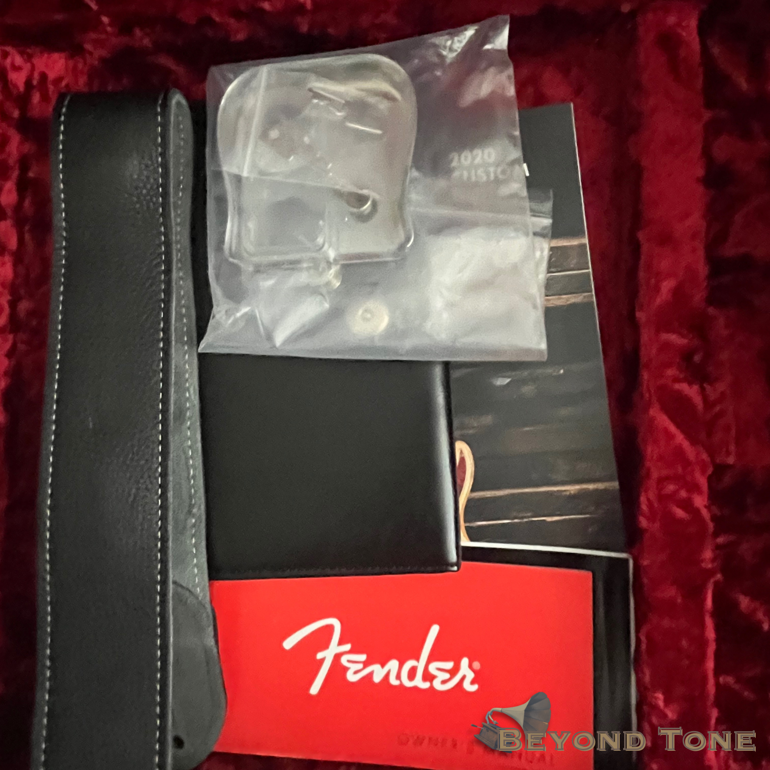 Fender Custom Shop Limited Edition Telecaster (2) copy.png