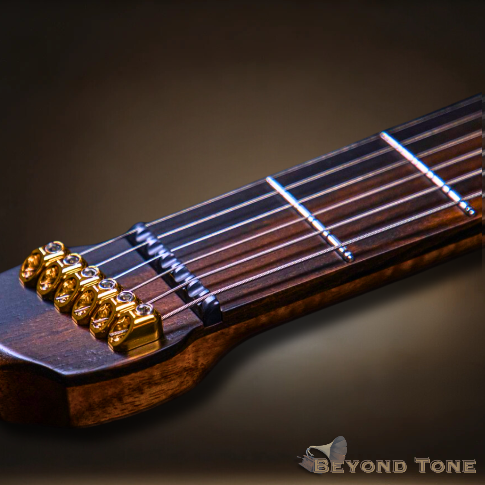 Lowden Fiddleback (2).png