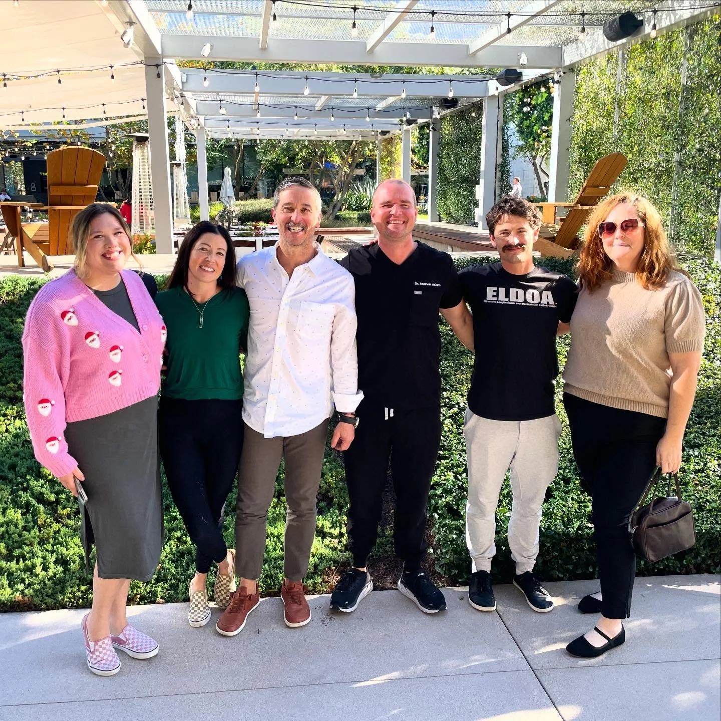 Happy holidays from our LINK team 🎄❤️ We are so grateful for all of our wonderful clients, students and friends. See you all in the new year🥳