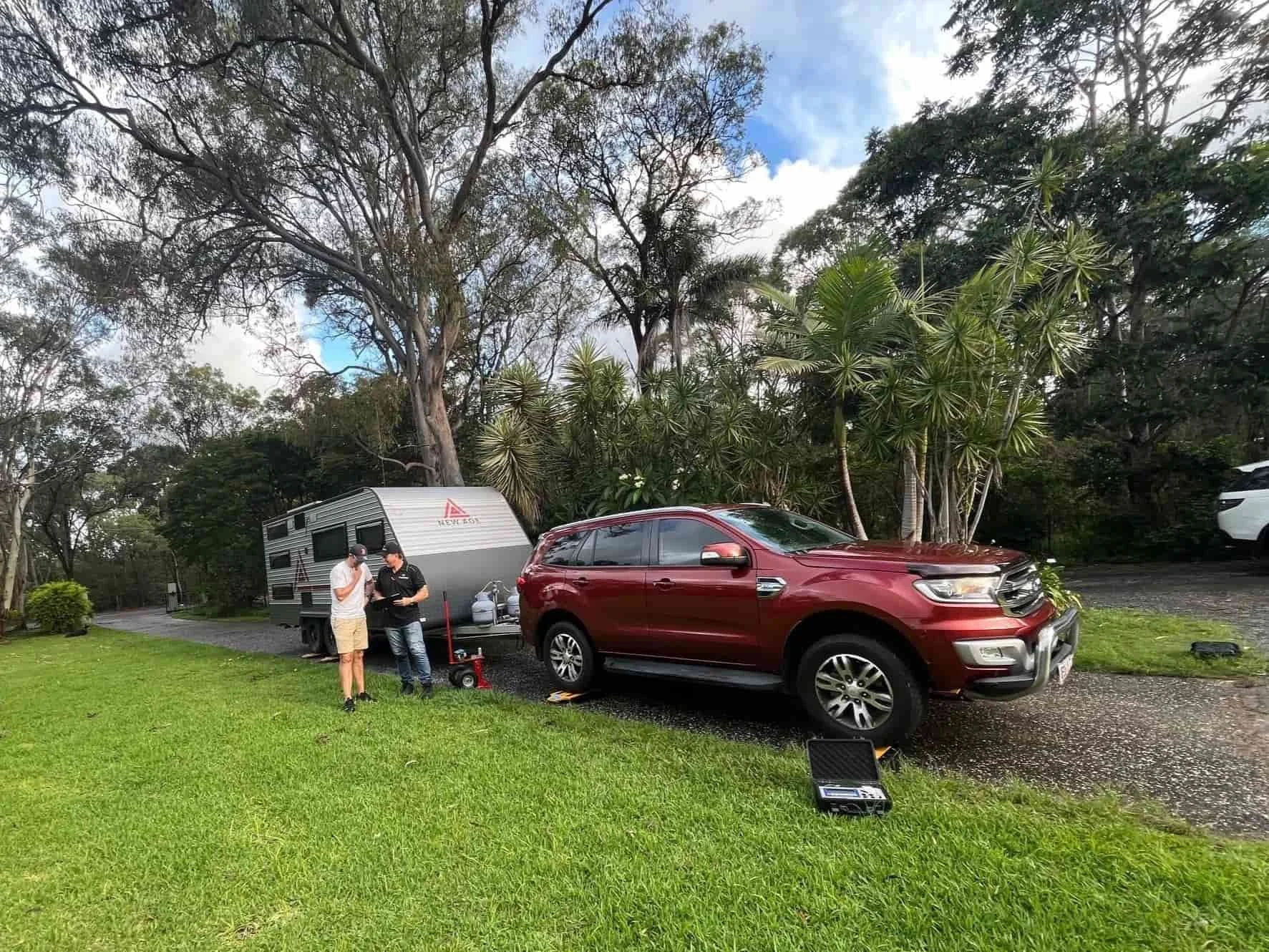 Caravan Weighing in process | Mobile Caravan & Vehicle Weighing Service | South East QLD