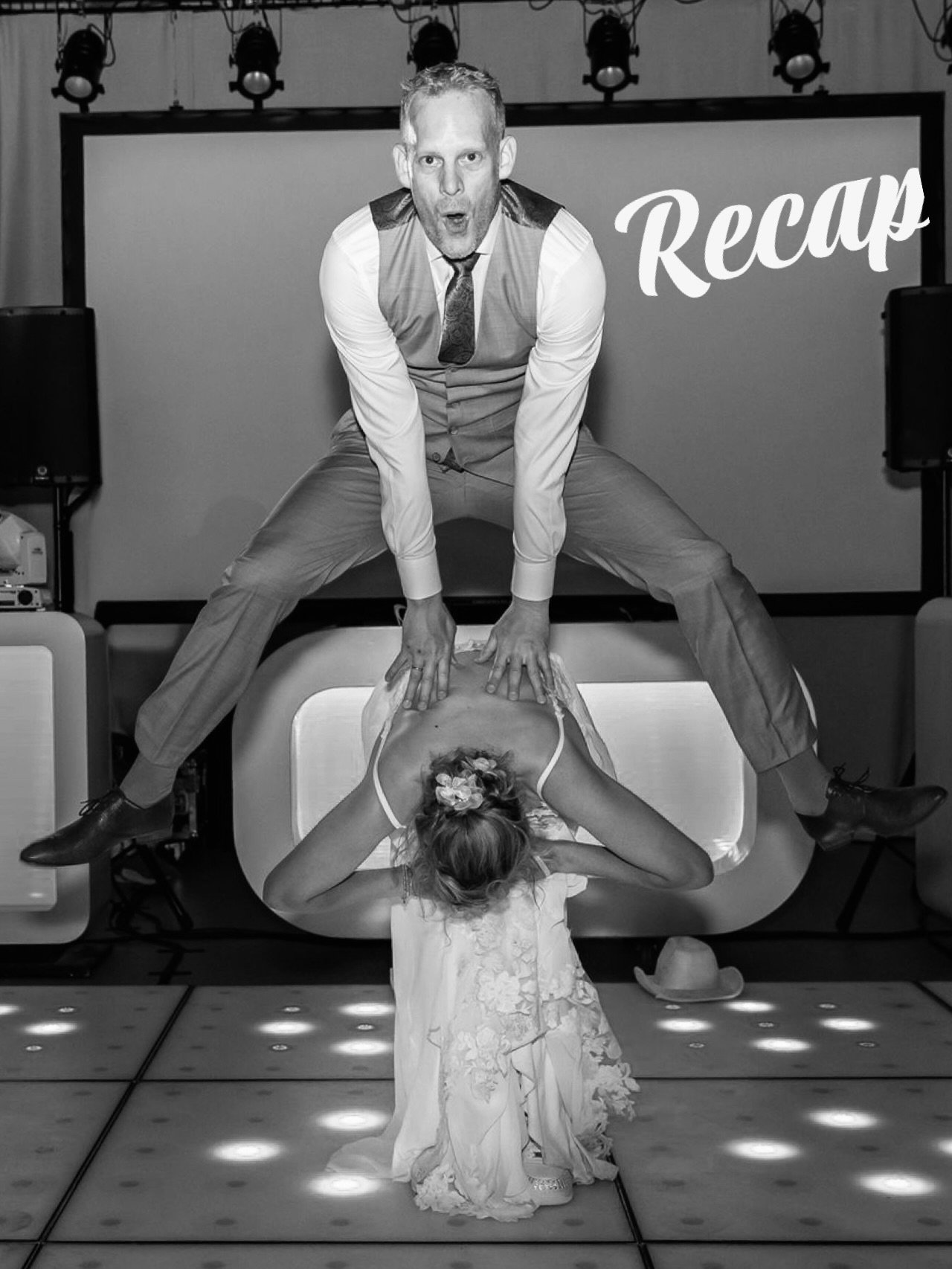 𝔻𝕒𝕟𝕔𝕖 𝕠𝕟 𝔻𝕖𝕞𝕒𝕟𝕕 𝟚𝟘𝟚𝟝

Een paar speciale momenten dit jaar: 

1 We mochten 30 lieve bruidsparen helpen met hun openingsdans dit jaar! Foto @lobkevalefotografie 
En ook nog zoveel leuke andere opdrachten als vrijgezellenfeesten, danswo