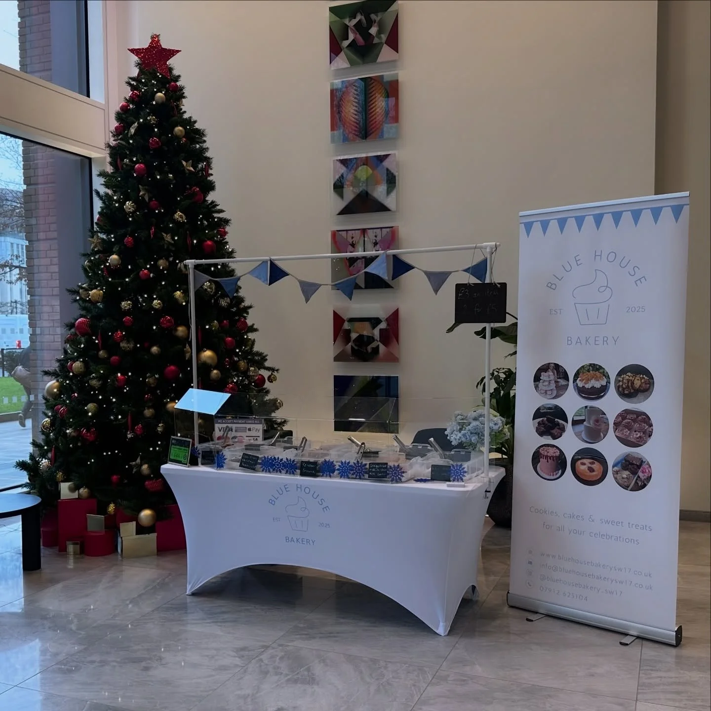 After a few weeks off pop ups due to other commitments - I&rsquo;m back for the final Christmas market of the year!! 

I&rsquo;m at One Carter Place by St Paul&rsquo;s until 3pm today (or earlier if I sell out 🤞🏻) with some classics and some Christ