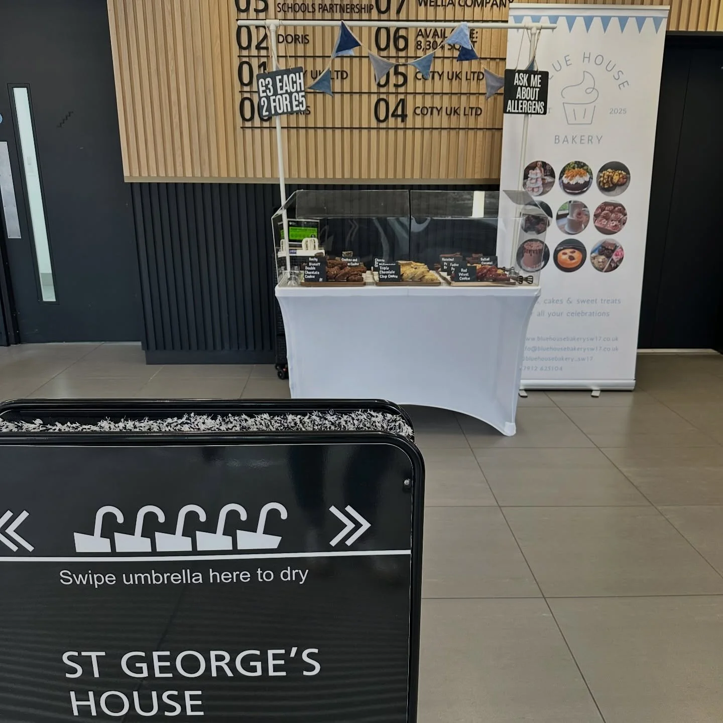 Keeping it local for today&rsquo;s pop up at St George&rsquo;s House in Wimbledon 🩵 back to the normal menu - I already miss mini eggs! 

@vendorbookinguk