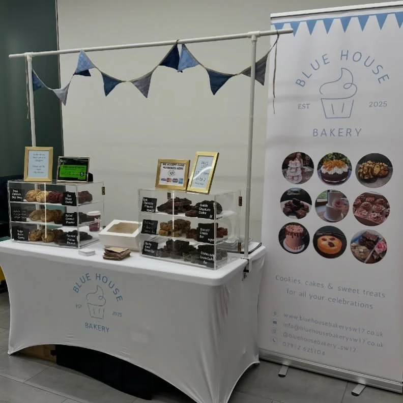 Lovely day at 165 Fleet Street - especially as I SOLD OUT! 💥🤩

Think the new display units are a winner as well 🤩 

Busy week, glad of an early finish today 😴