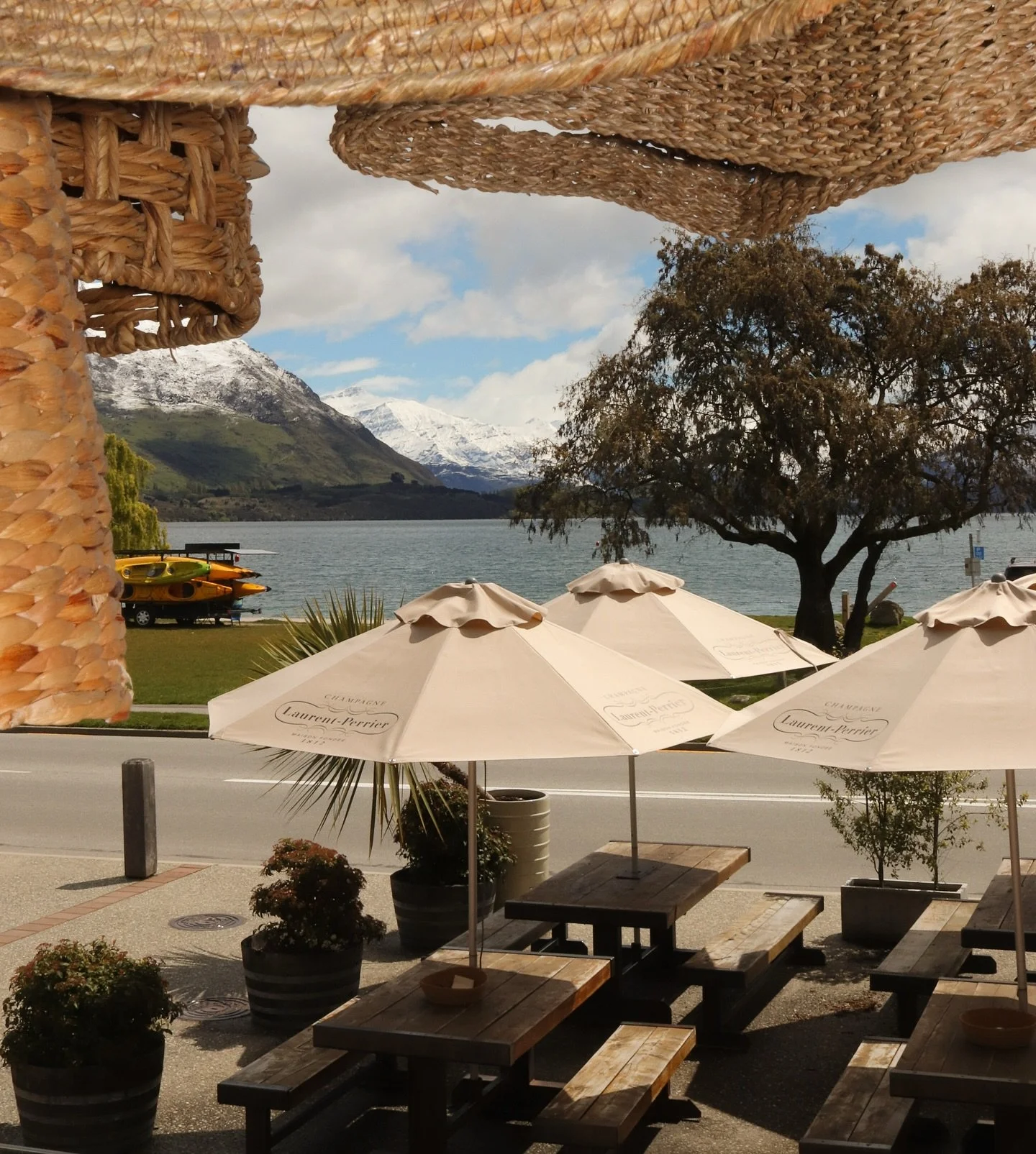 The lakefront couldn&rsquo;t be more perfect for happy hour, bask in the sunny days as we bid farewell to the last touches of snow on the mountains. 

Join us from 3&ndash;5 pm and savour local tap beers, regional wines, and our homemade cocktails at