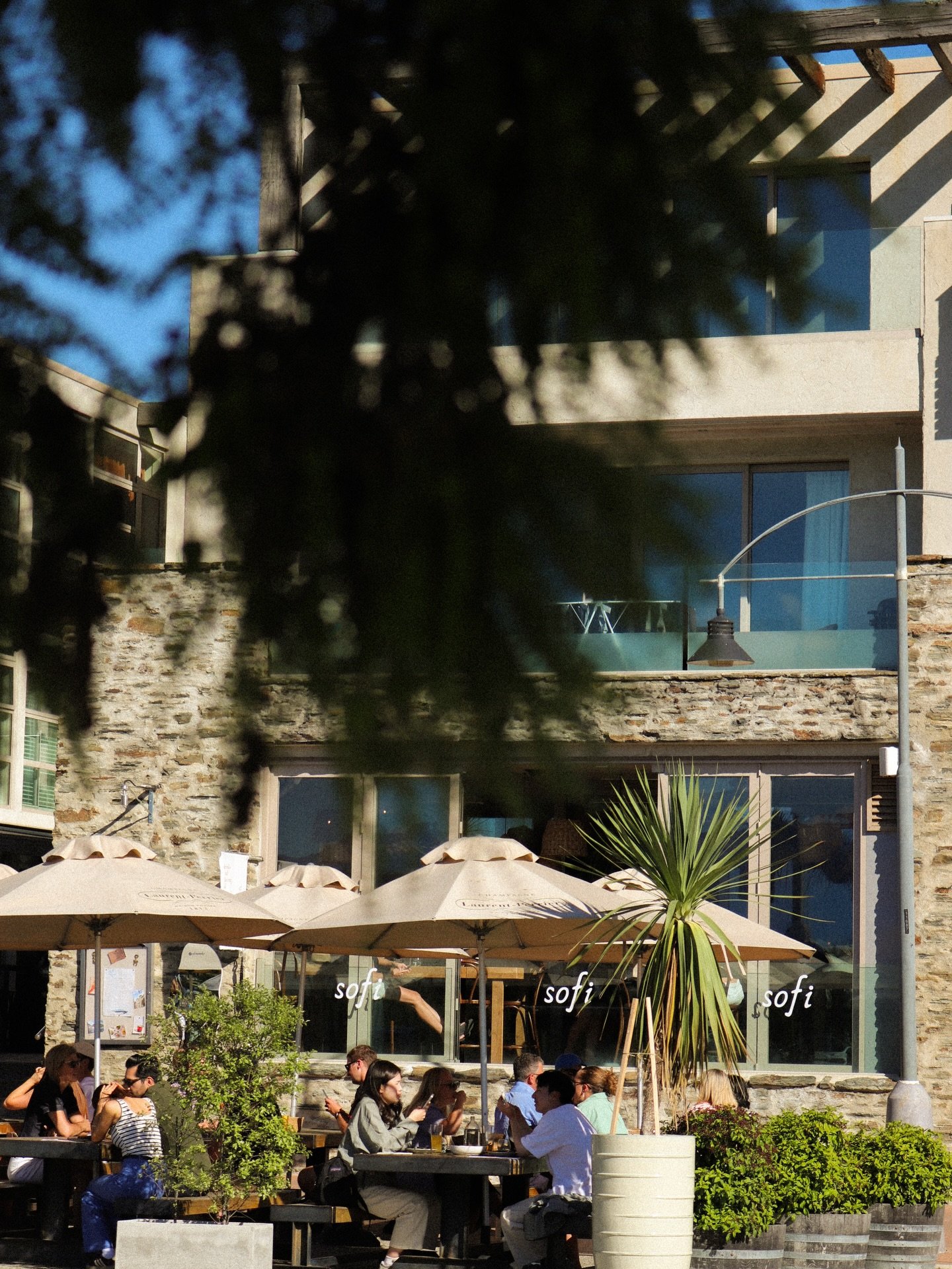 From the coasts of Spain to lake wānaka, our menu designed to slow you down, and celebrate long, lingering moments at Sofi Mediterranean.

#wanka #restaurant #lakewanaka #local