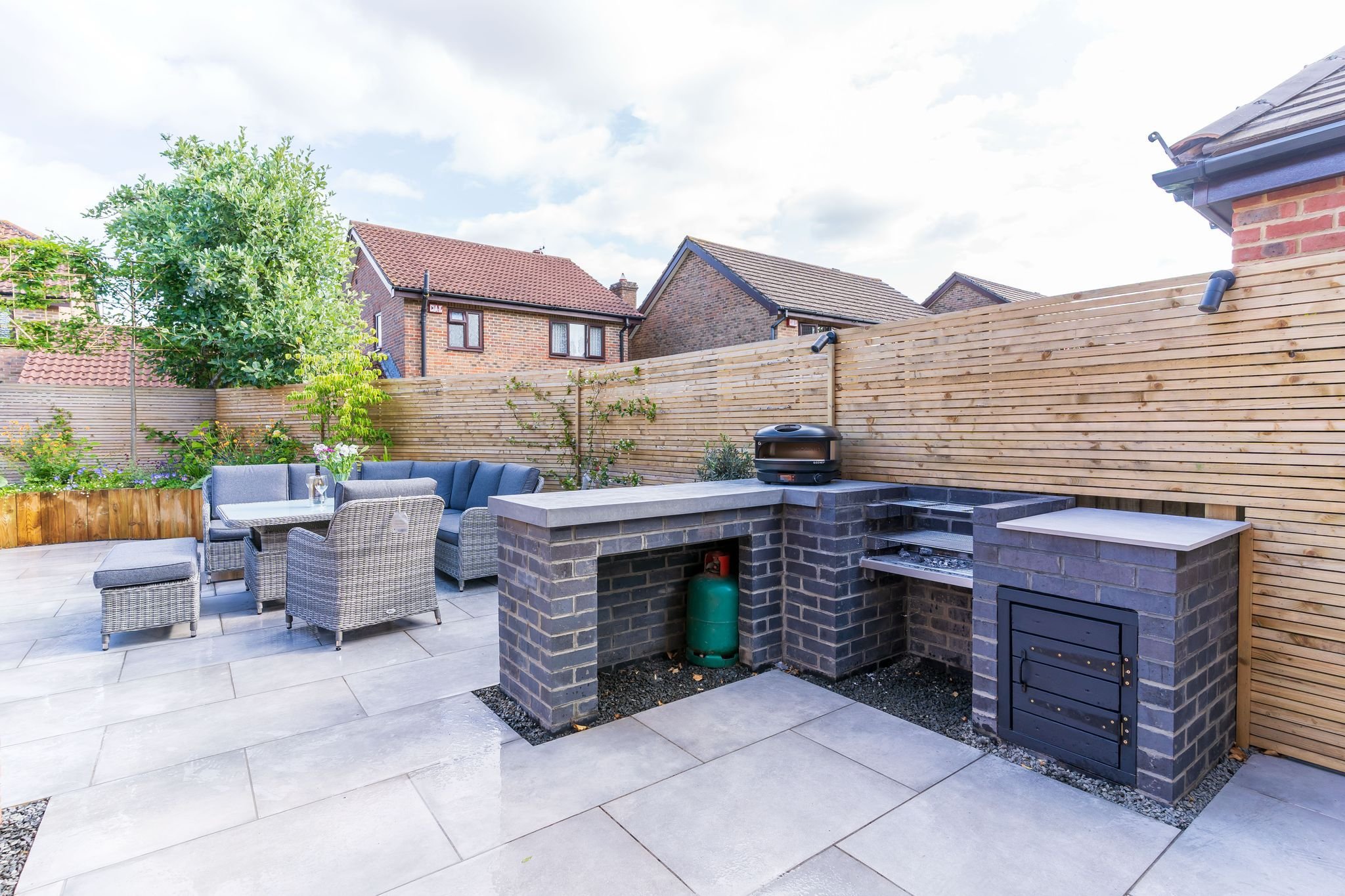 WhatsApp Image 2026-04-01 at 18.41.42 (1).jpeg