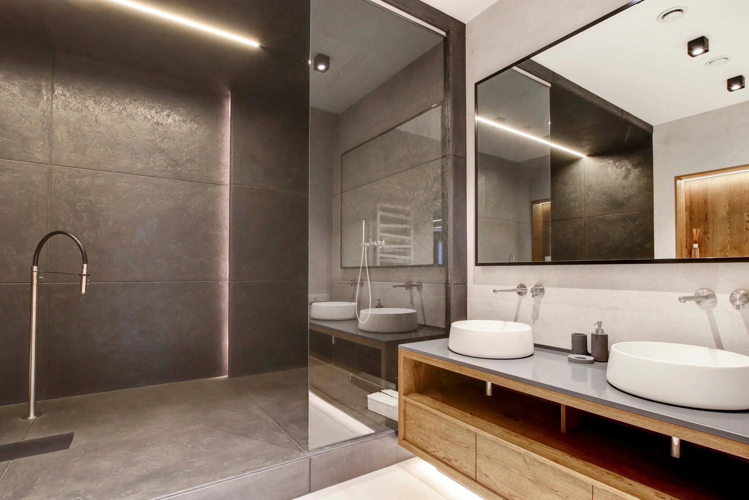 Studio 8_13_2560x1707.JPG