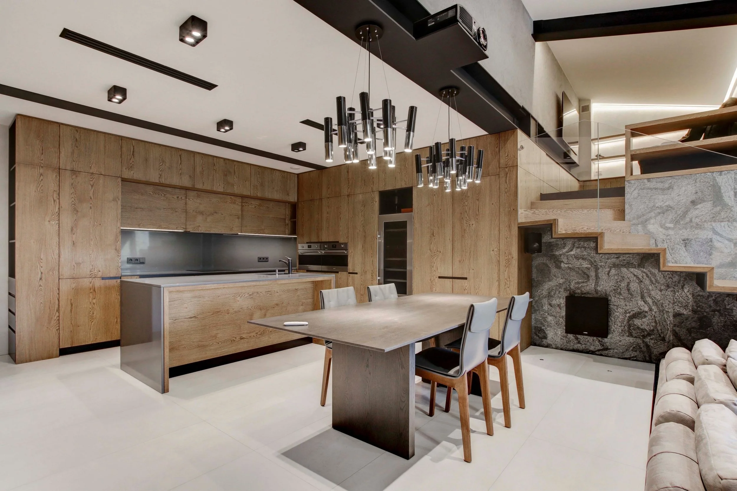 Studio 8_01_2560x1707.JPG