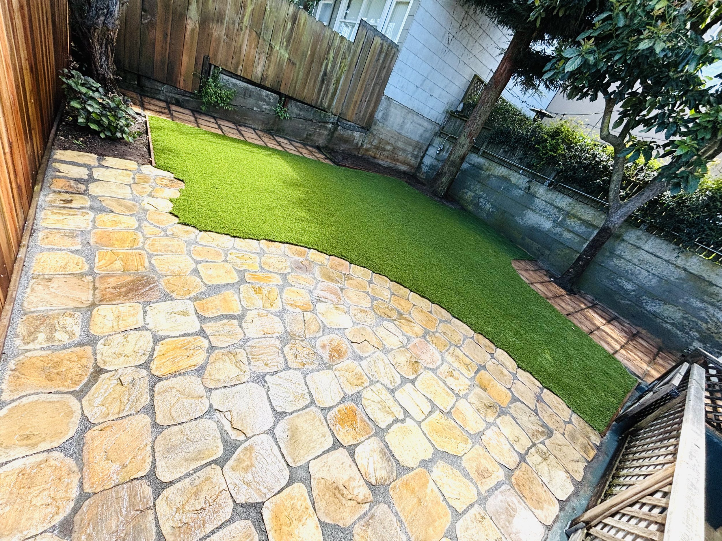 San Fransisco Artificial Grass Installation proudly serving the entire San Fransisco Bay Area with Artificial Turf we design every project for our clients needs call us today to get a completely free quote at your site.