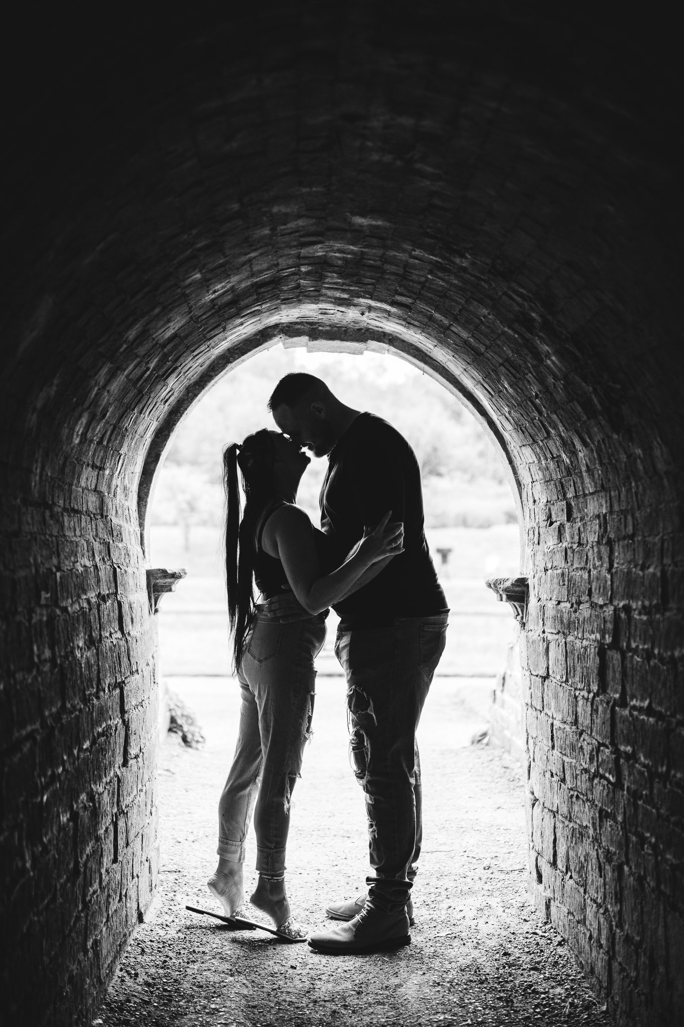 H&JEngagement-bw-11.jpg