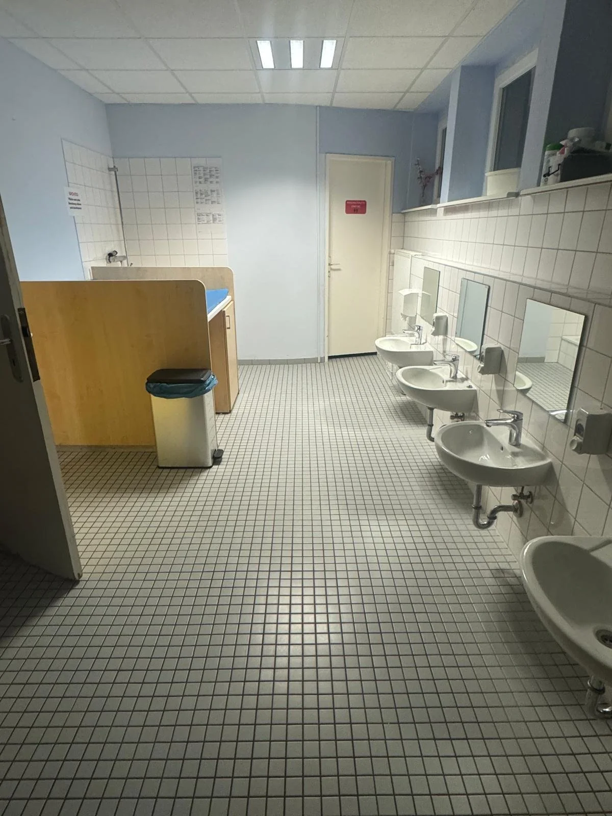 WhatsApp Image 2024-10-16 at 21.58.24.jpeg