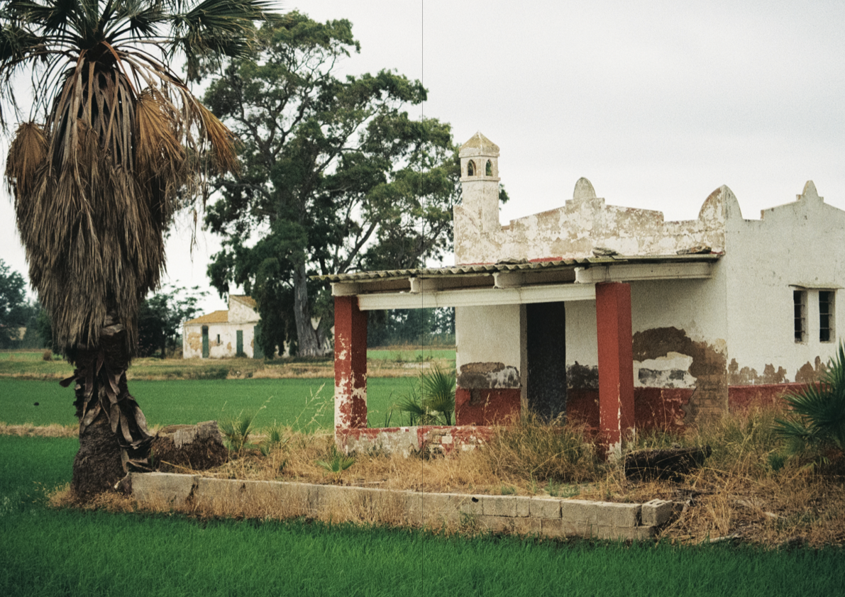 Presiento que algo terrible va a suceder PHOTOBOOK_©MicaelLope2025.018.png