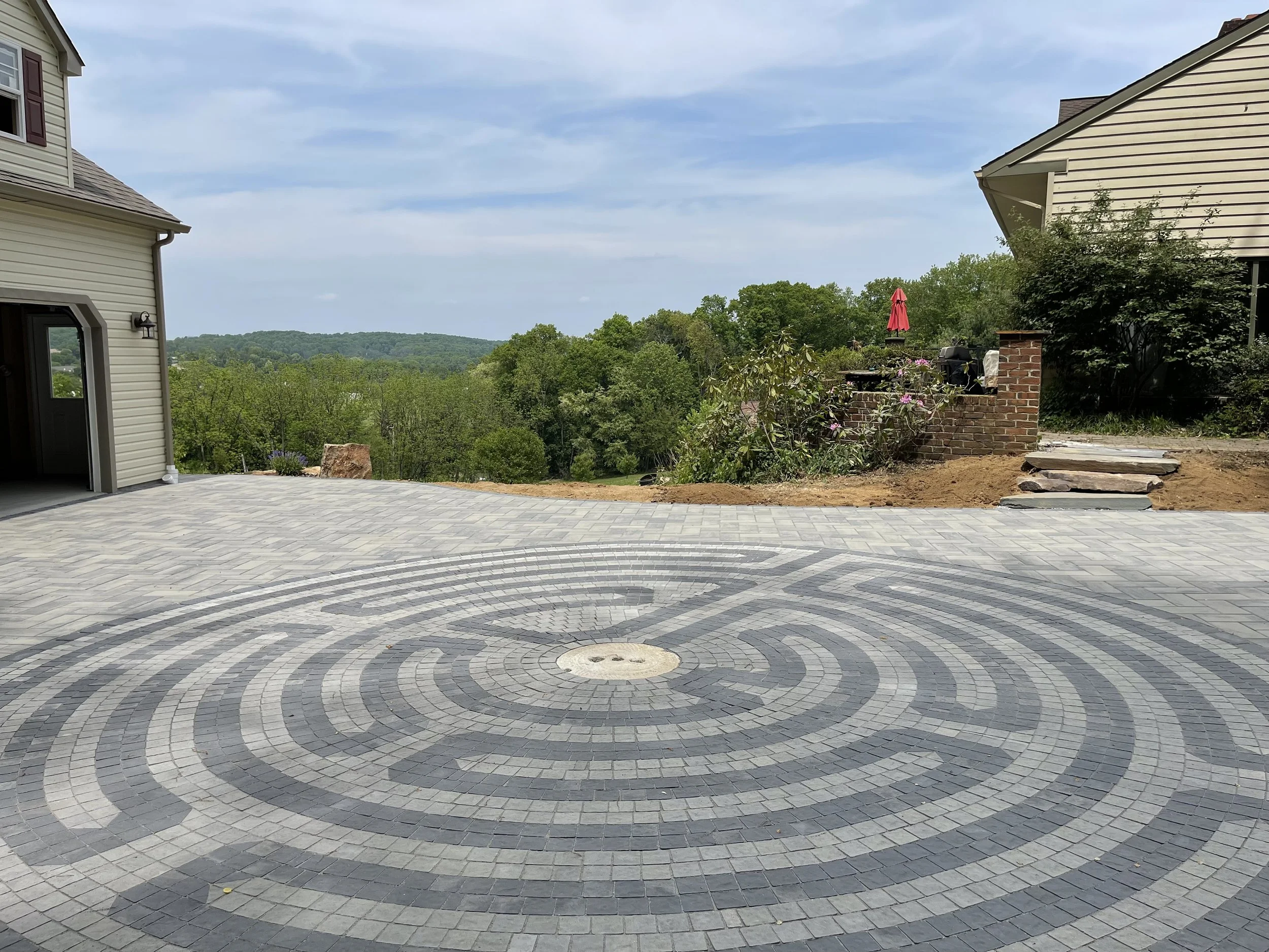 driveway in chester springs PA  built by a techo pro