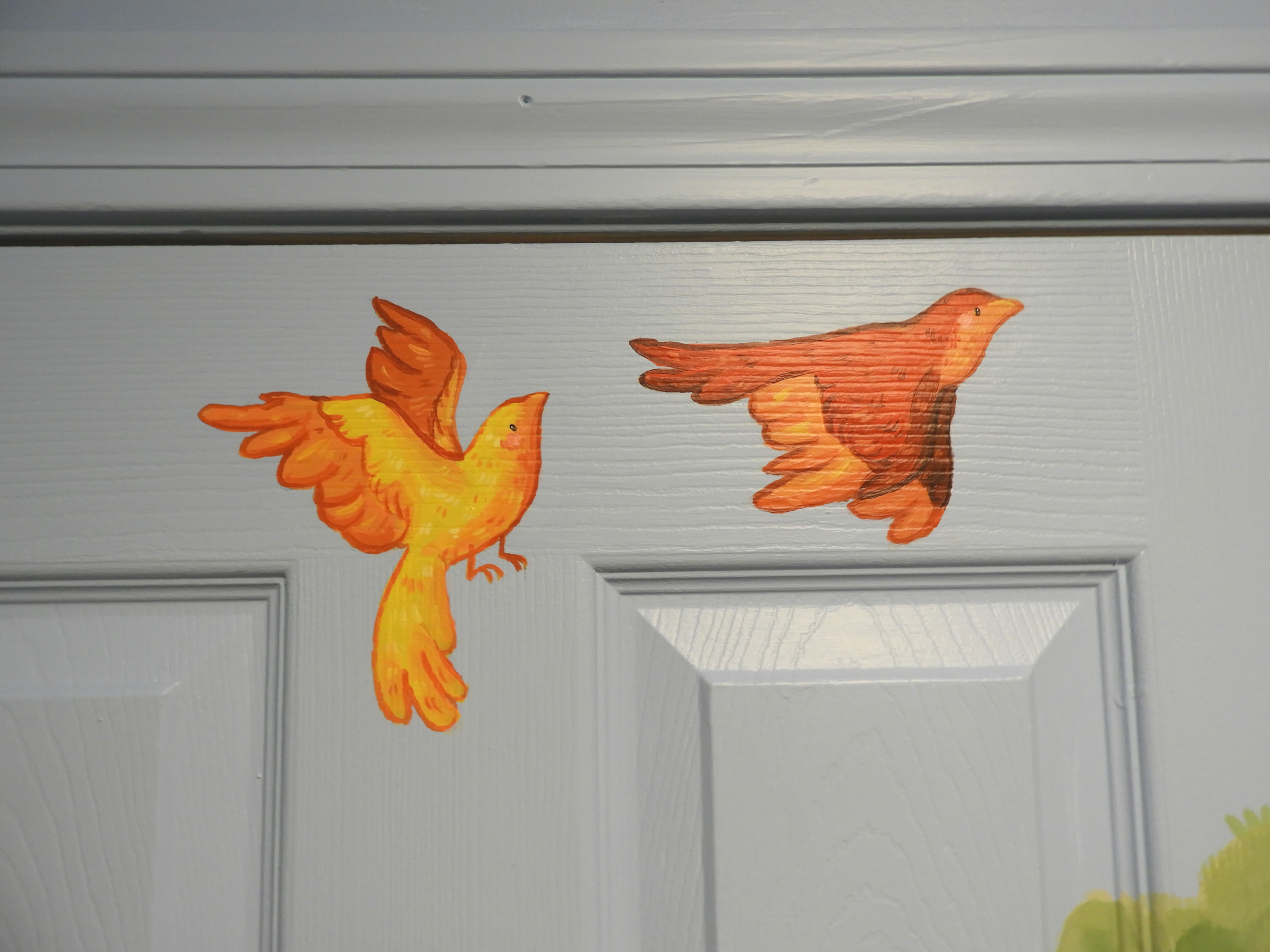yellow+red+door+birds+close+shot.png