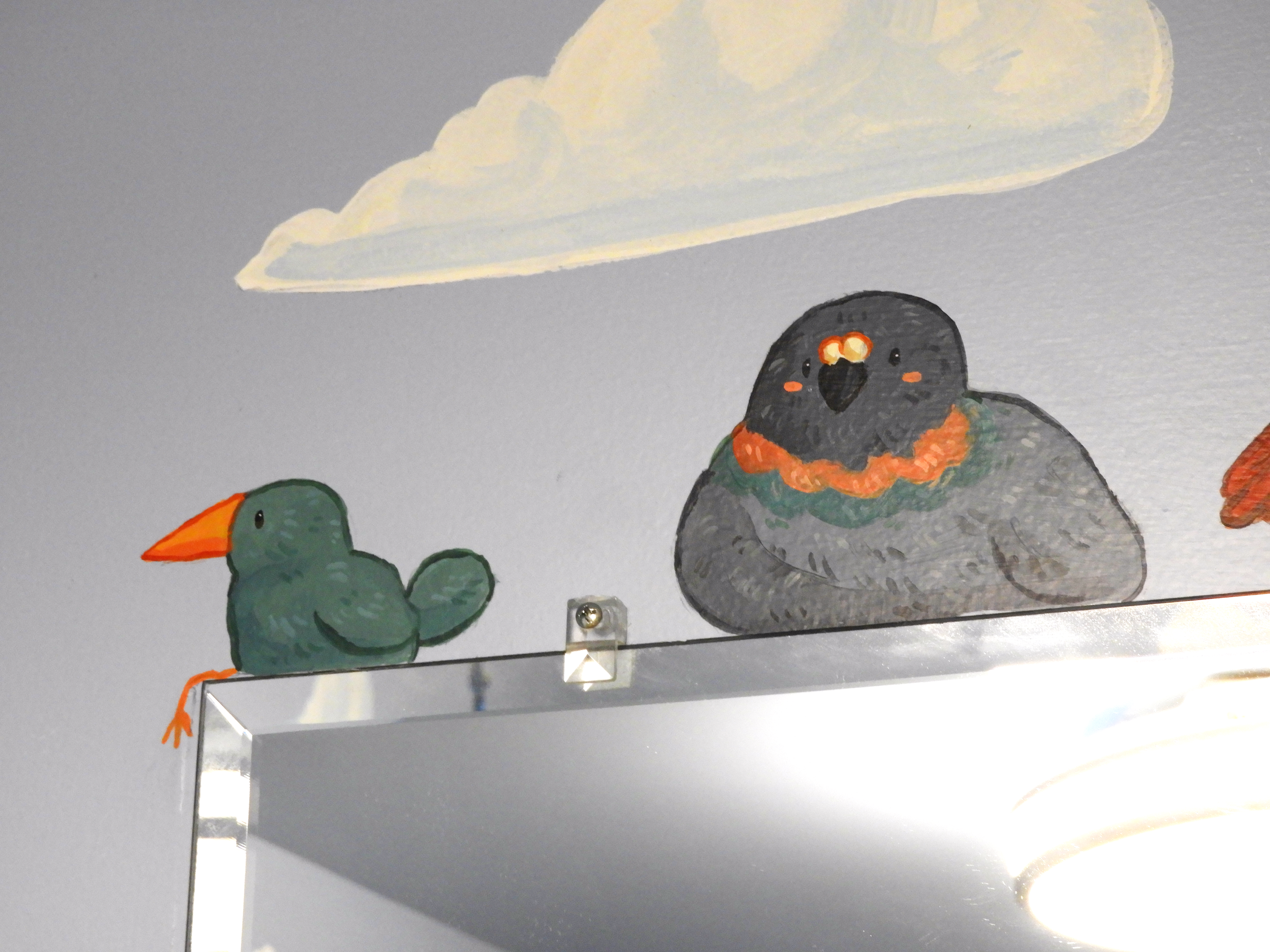 teal bird pigeon close shot.png