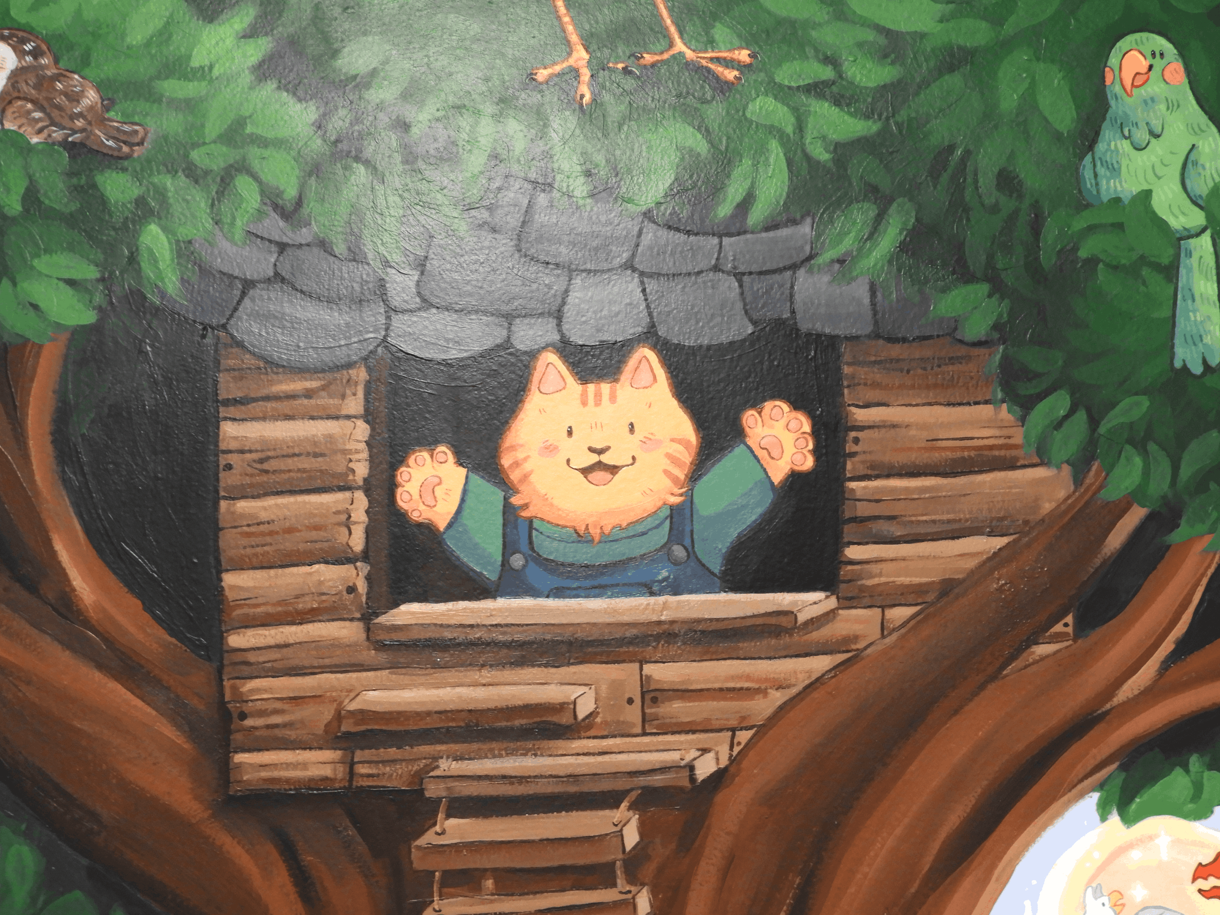cat in treehouse close shot.png