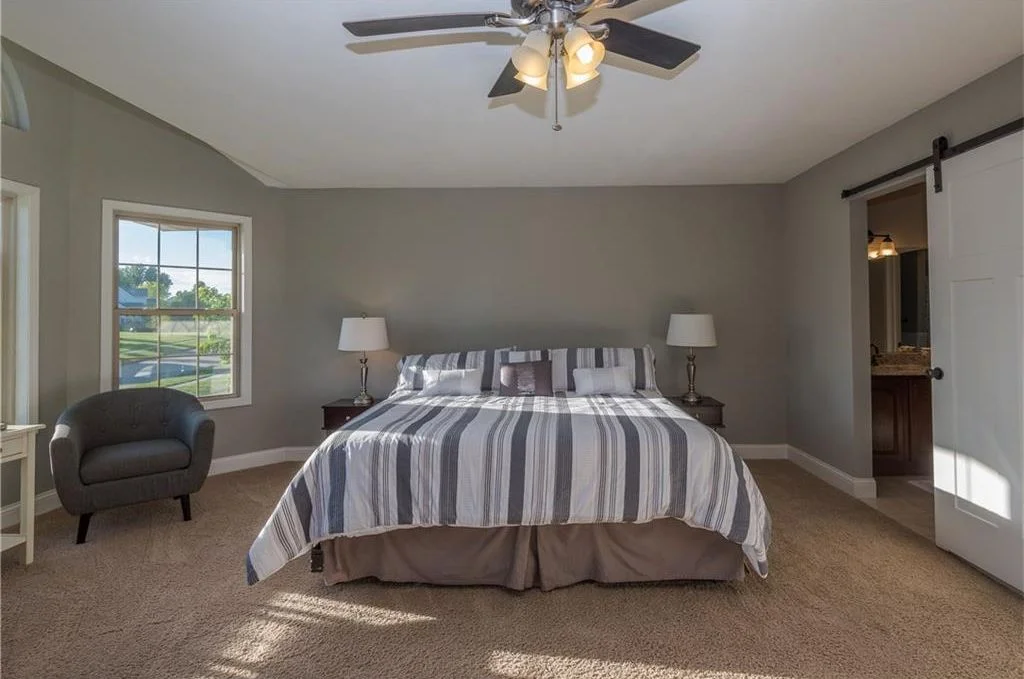 6813 NW 98TH -9.jpg