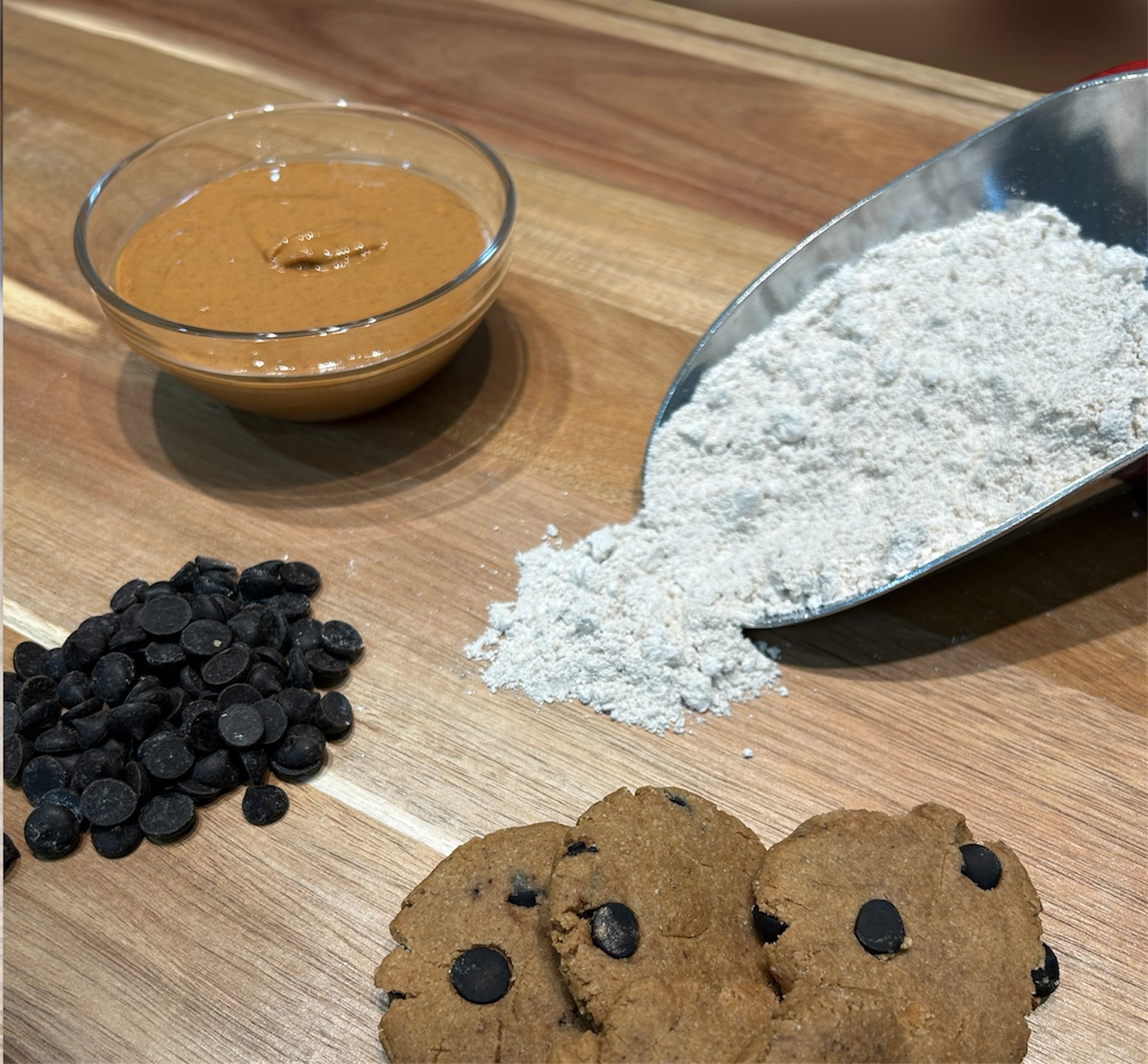 carob chip ingredients web.png