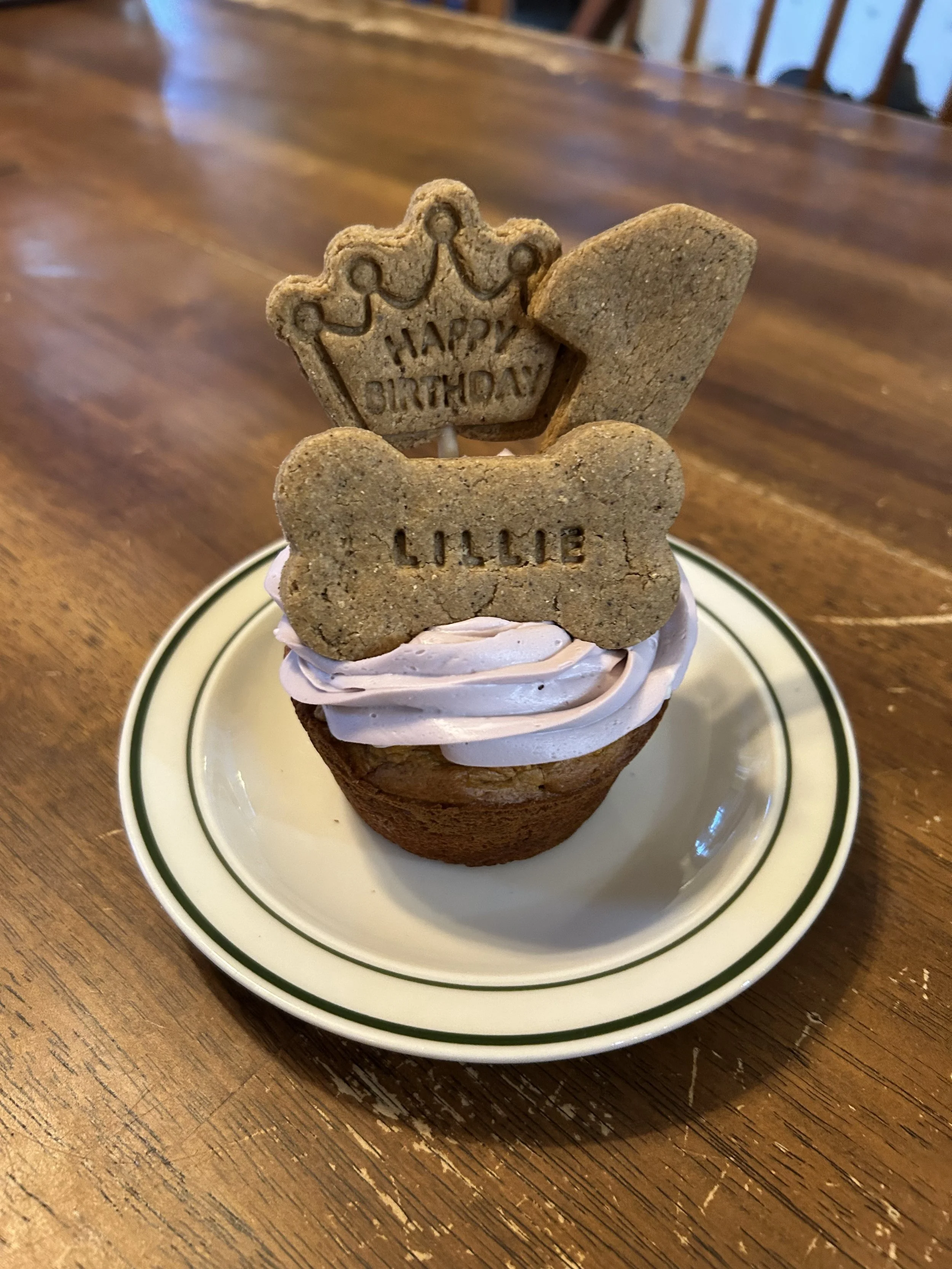 lillie cake.jpg