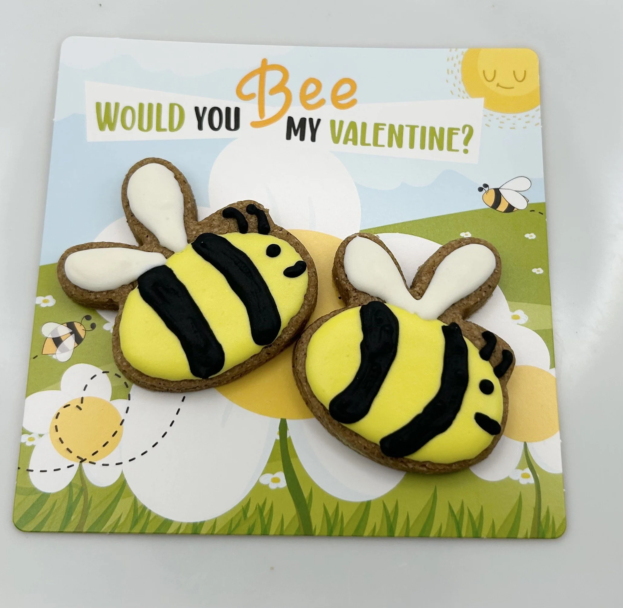 pb iced valentine card bee.jpg