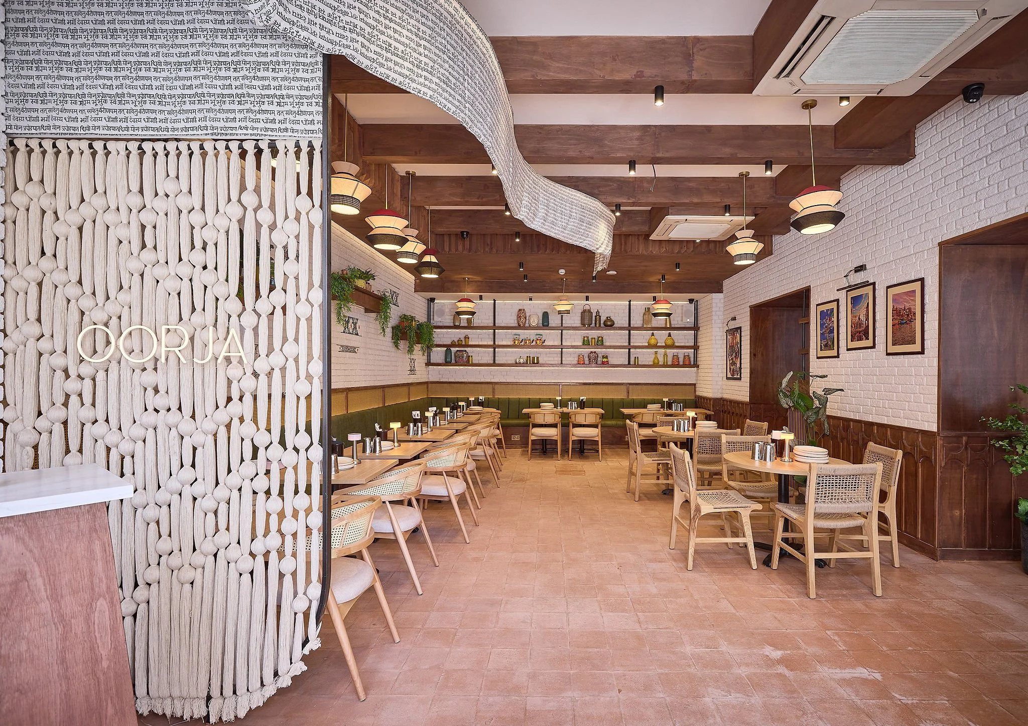 OorjaRestaurant_001.jpg
