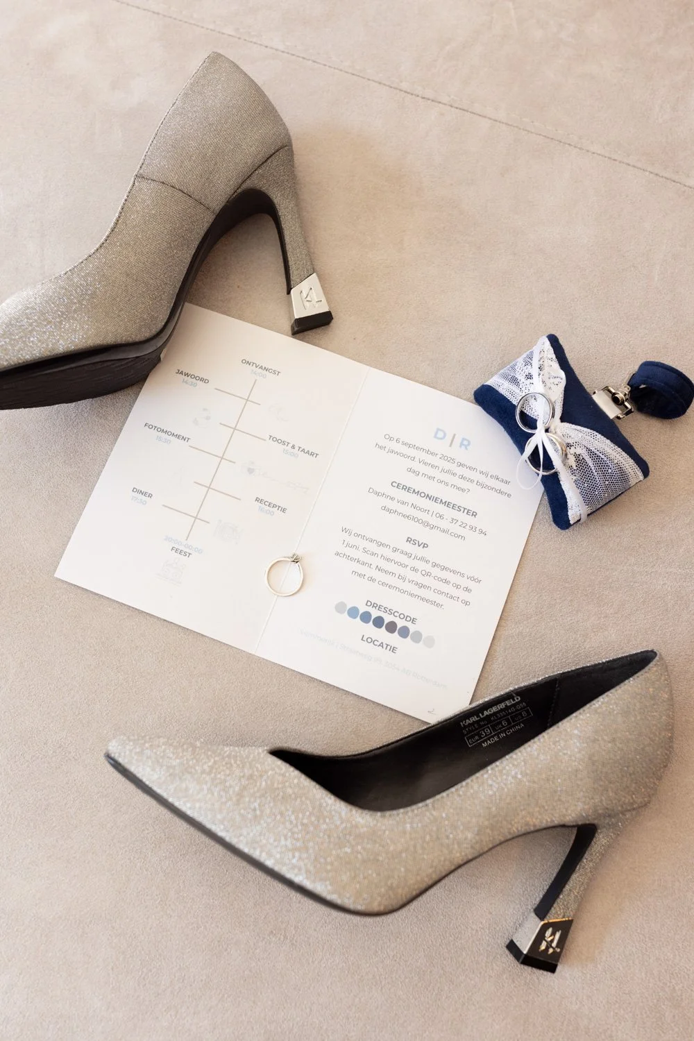 LM711P03-trouwfotograaf-lommerrijk-rotterdam-voorbereiding-trouwschoenen-editorial.jpg