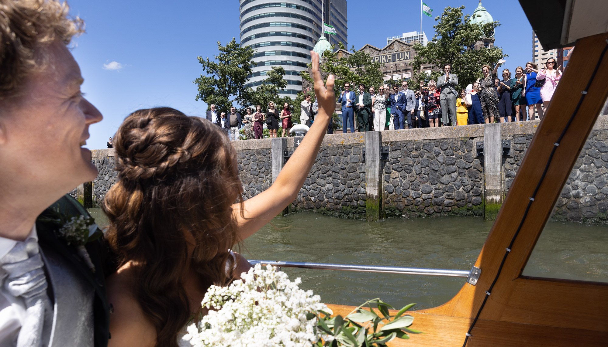 LM593_FAV019 PROMO.jpg