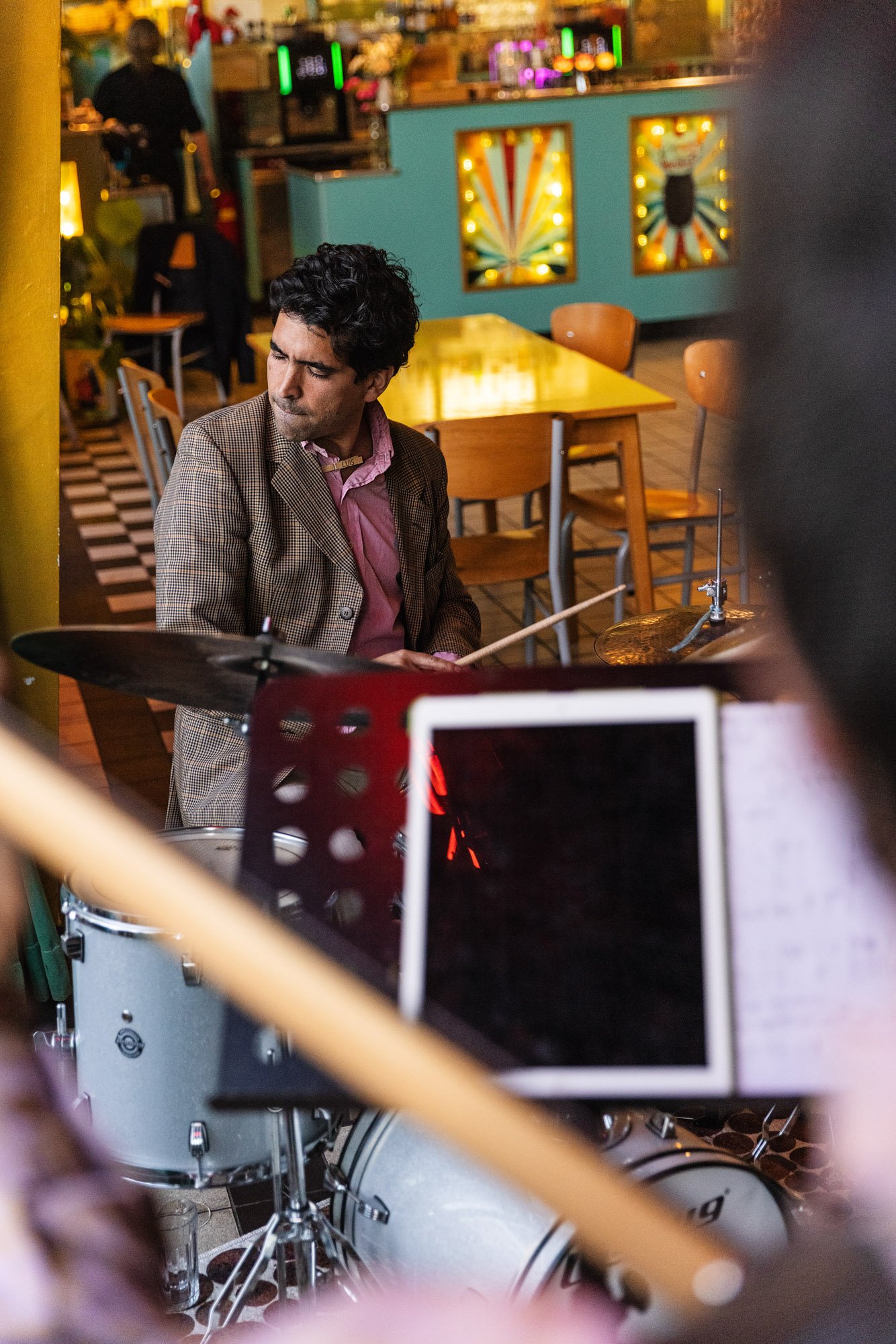 LM593_FAV126 PROMO.jpg