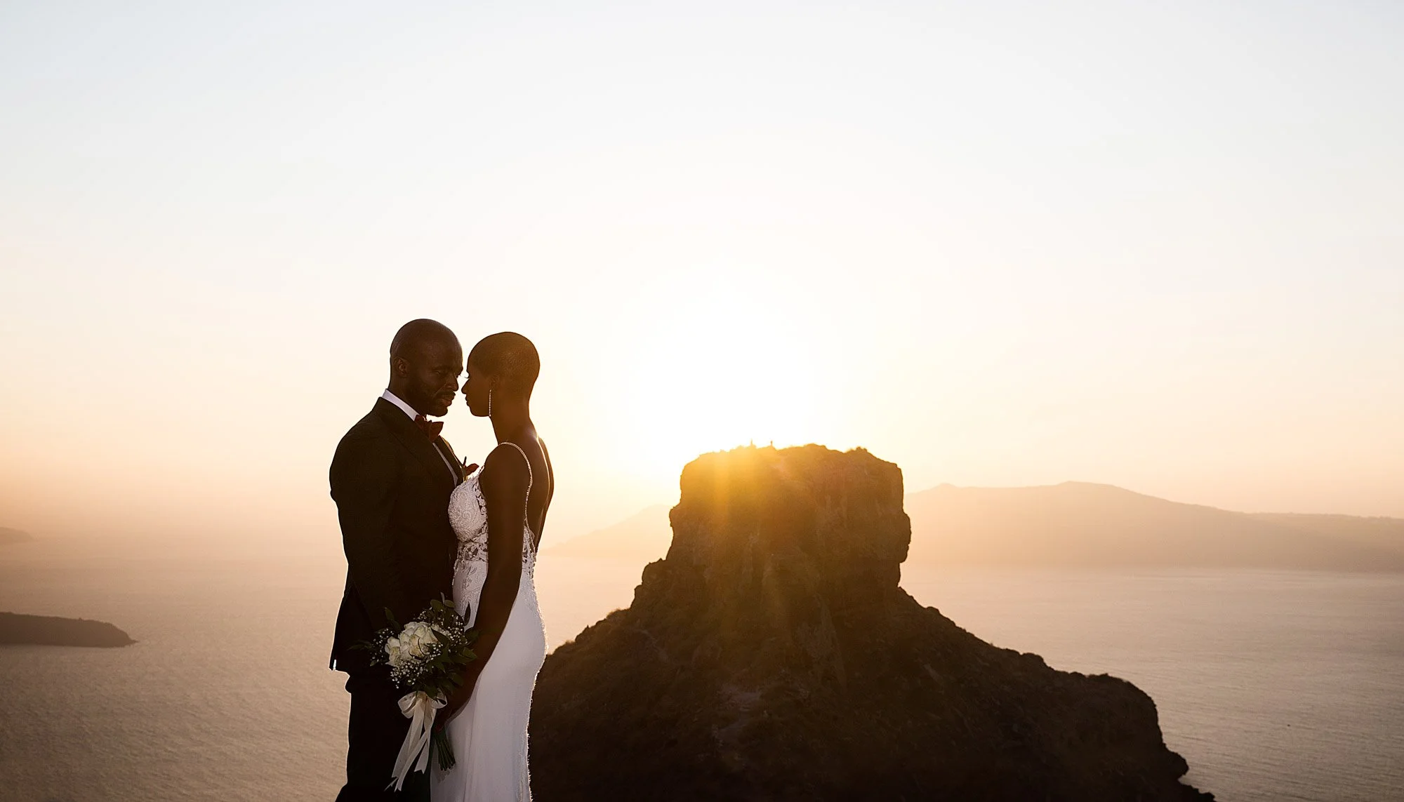 GRACE-pre-wedding-shoot-Santorini-15.jpg