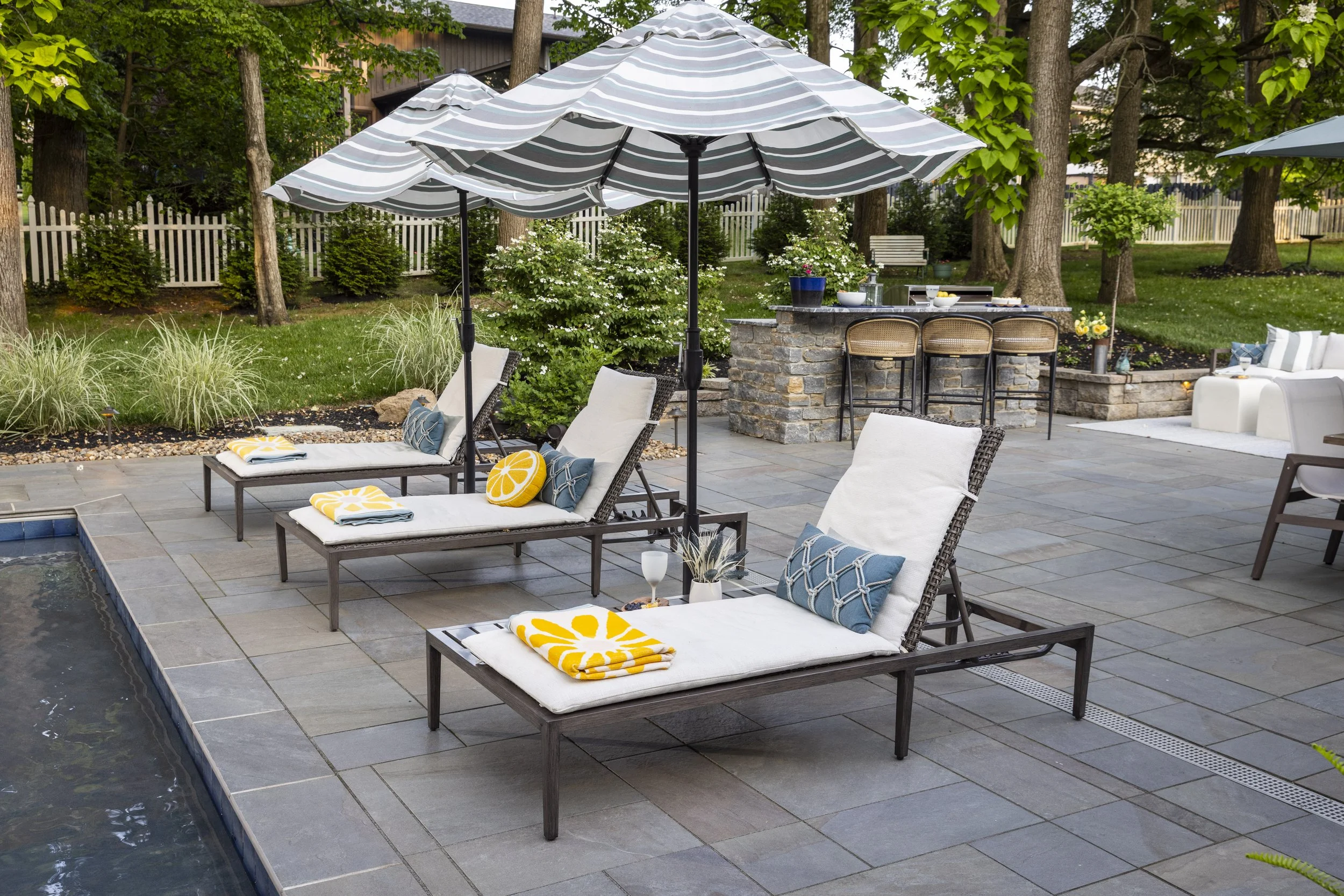 How to Choose Outdoor Furniture Without the Overwhelm