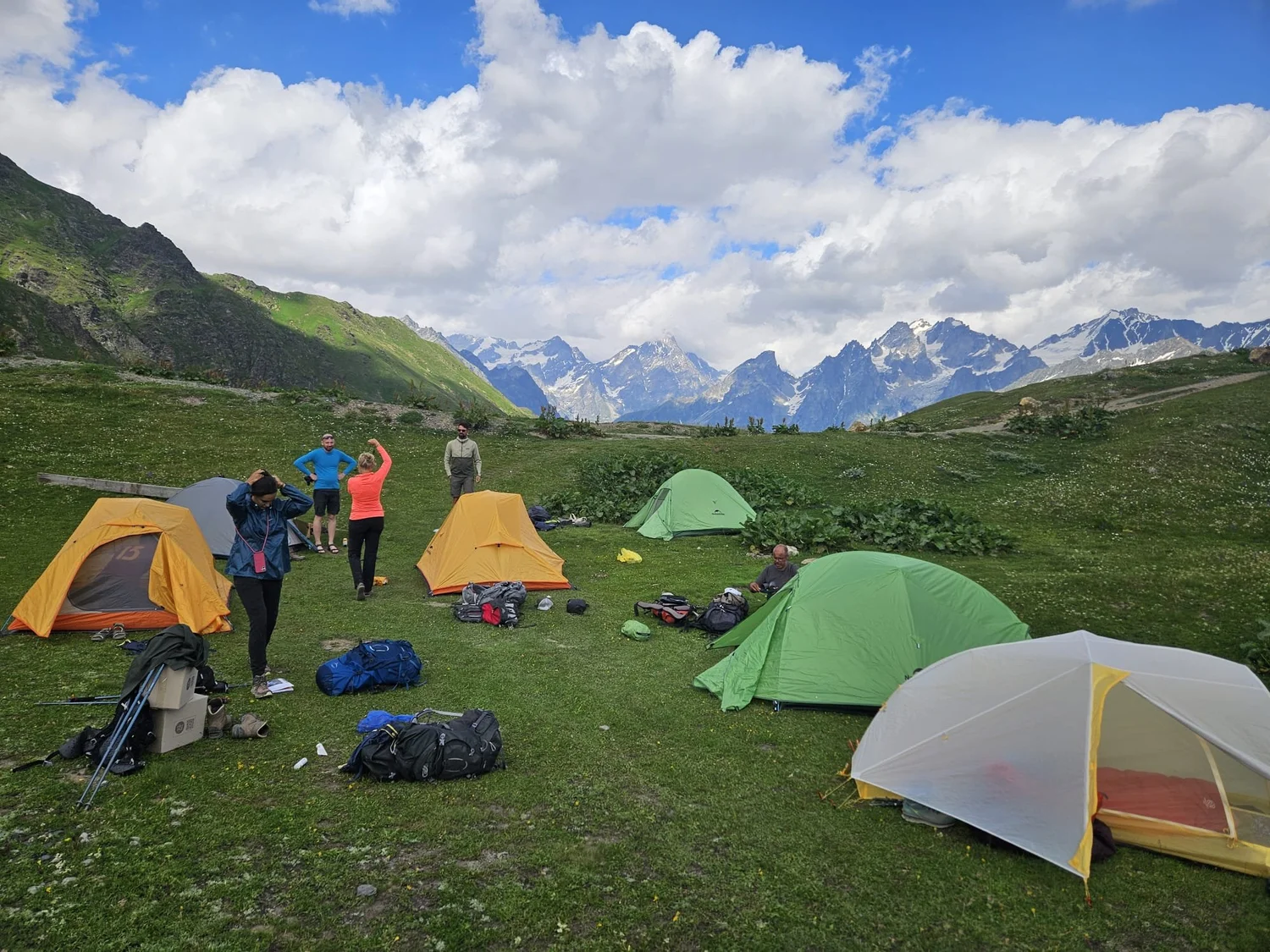Wildkampeerplek tijdens de Pieken van Europa Trail