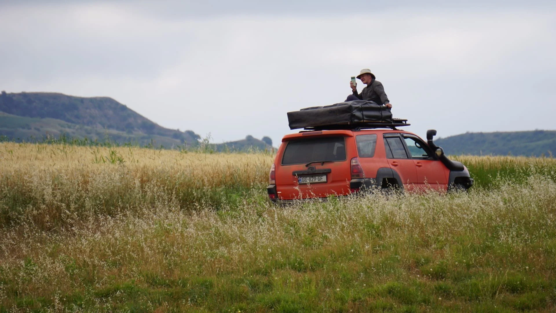 Tsotne bij zijn 4x4