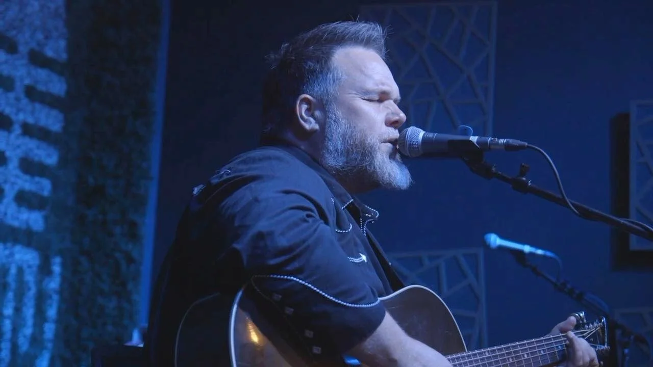 Live Music With Woody Woodburn