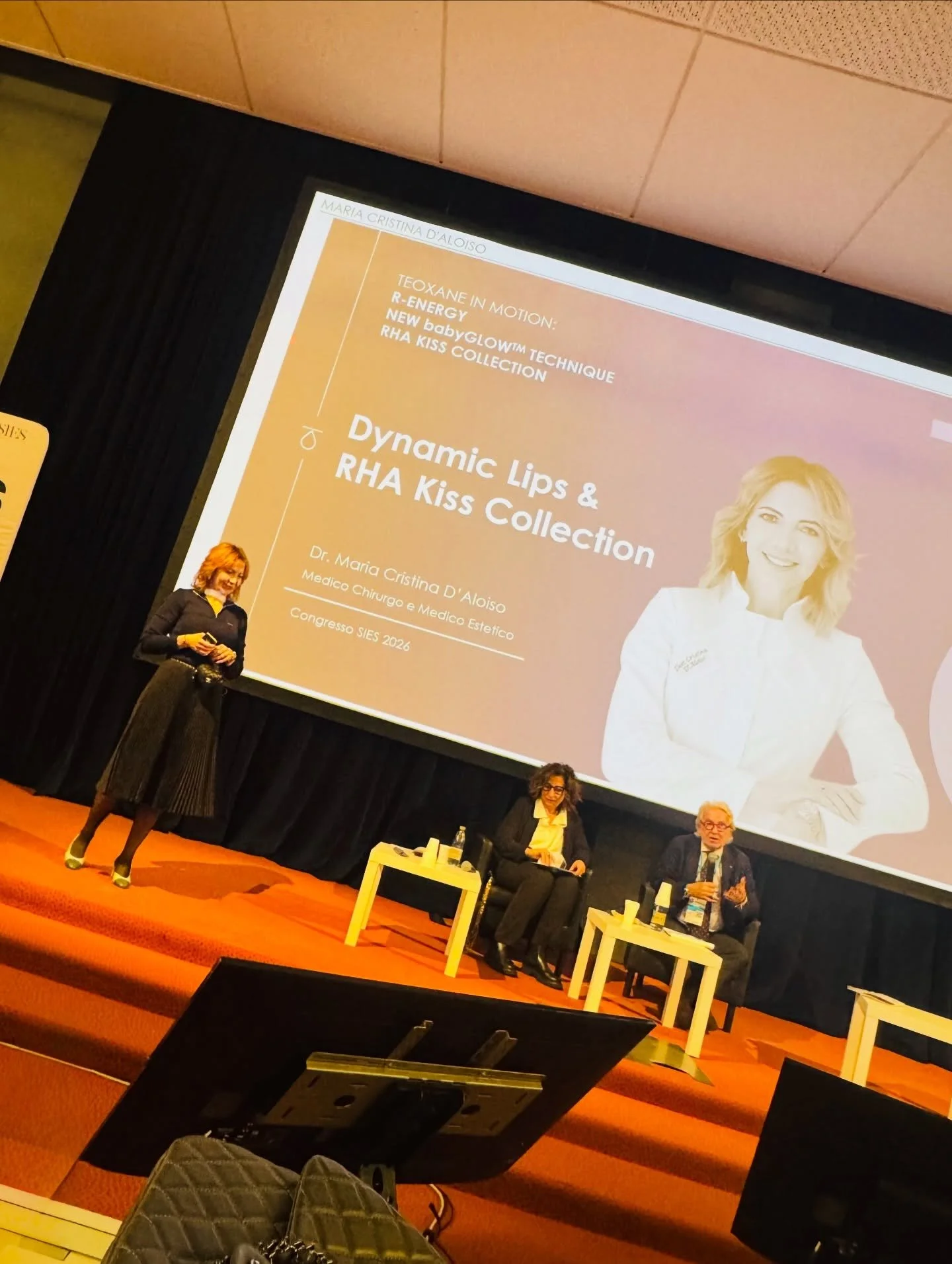 Teoxane Symposium al Congresso di Medicina e Chirurgia Estetica SIES 2026 

Con un simposio corale insieme a colleghi bravissimi e in un&rsquo;aula strapiena ho avuto il piacere di presentare la mia esperienza e la mia casistica per il trattamento di