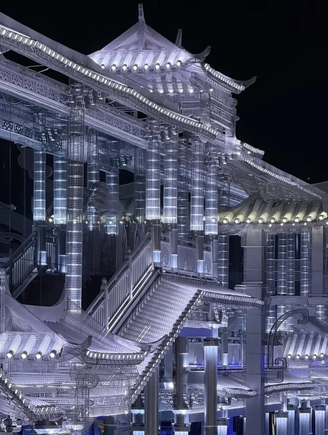 𝗣𝗛𝗔𝗡𝗧𝗢𝗠 𝗣𝗔𝗩𝗜𝗟𝗜𝗢𝗡 &mdash; 𝗪𝗛𝗘𝗥𝗘 𝗧𝗥𝗔𝗗𝗜𝗧𝗜𝗢𝗡 𝗙𝗟𝗢𝗔𝗧𝗦

Nestled in Kaifeng&rsquo;s 𝗪𝗮𝗻𝘀𝘂𝗶 𝗠𝗼𝘂𝗻𝘁𝗮𝗶𝗻 𝗪𝘂𝘅𝗶𝗮 𝗖𝗶𝘁𝘆, Shi Jinsong&rsquo;s 𝗣𝗵𝗮𝗻𝘁𝗼𝗺 𝗣𝗮𝘃𝗶𝗹𝗶𝗼𝗻 is a masterclass in illusion. From a