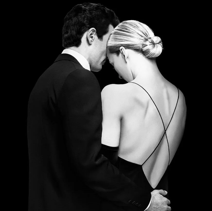 𝗪𝗵𝘆 𝗜𝘀 𝗘𝘃𝗲𝗿𝘆𝗯𝗼𝗱𝘆 𝗧𝗮𝗹𝗸𝗶𝗻𝗴 𝗔𝗯𝗼𝘂𝘁 𝗝𝗙𝗞 𝗝𝗿. 𝗮𝗻𝗱 𝗖𝗮𝗿𝗼𝗹𝘆𝗻 𝗕𝗲𝘀𝘀𝗲𝘁𝘁𝗲&mdash;𝗔𝗴𝗮𝗶𝗻?

@ryanmurphyproductions new anthology, @lovestoryfx, revisits one of America&rsquo;s most enduring obsessions: John F. Kenn