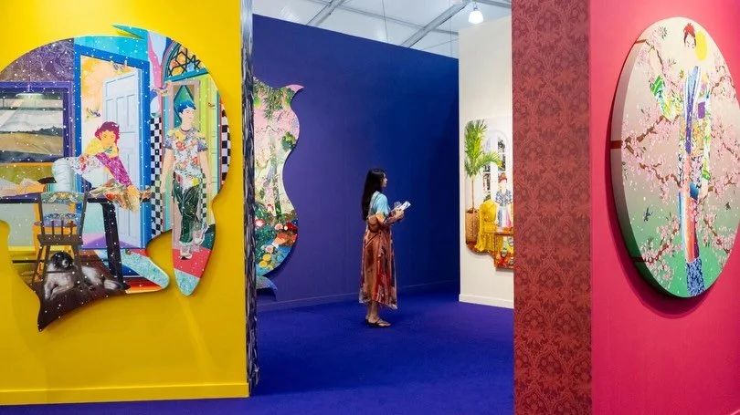 𝗙𝗿𝗶𝗲𝘇𝗲 𝗟𝗼𝘀 𝗔𝗻𝗴𝗲𝗹𝗲𝘀 𝟮𝟬𝟮𝟲: 𝗔𝗿𝘁 𝗶𝗻 𝘁𝗵𝗲 𝗔𝗶𝗿

From February 26 to March 1, 2026, @friezeofficial Los Angeles returns to Santa Monica Airport, bringing together over 100 galleries from around the world. Since 2019, the fair h