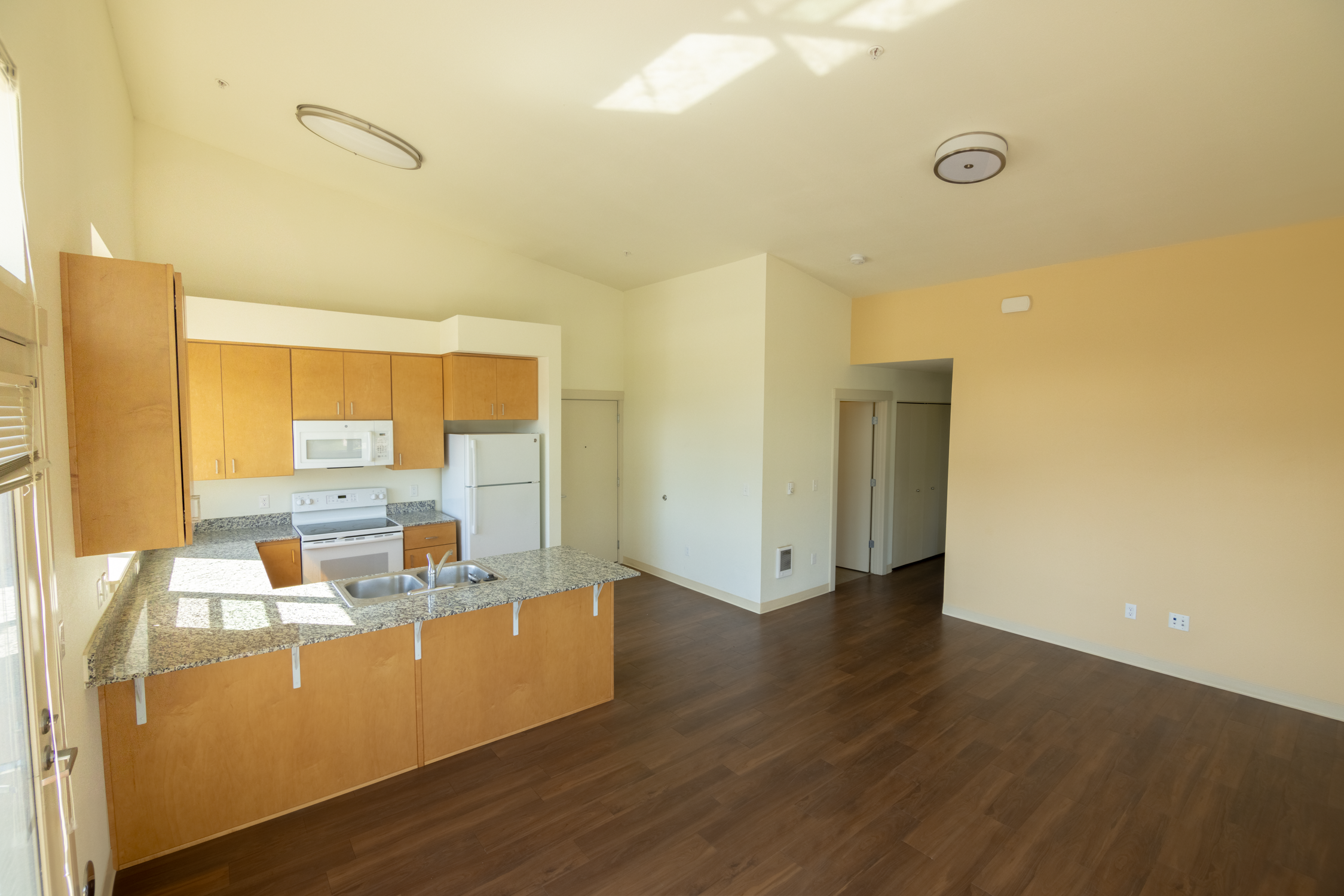 KDPV_P25_083125_Stone Bridge Apartments_Canon R5C_KD_019-HDR.png