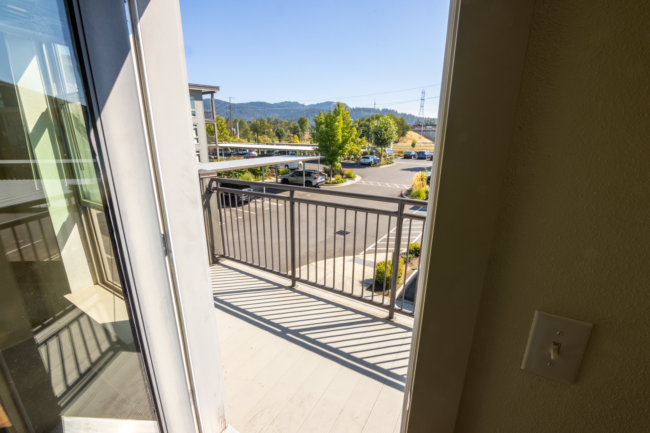 KDPV_P25_083125_Stone Bridge Apartments_Canon R5C_KD_104-HDR.png