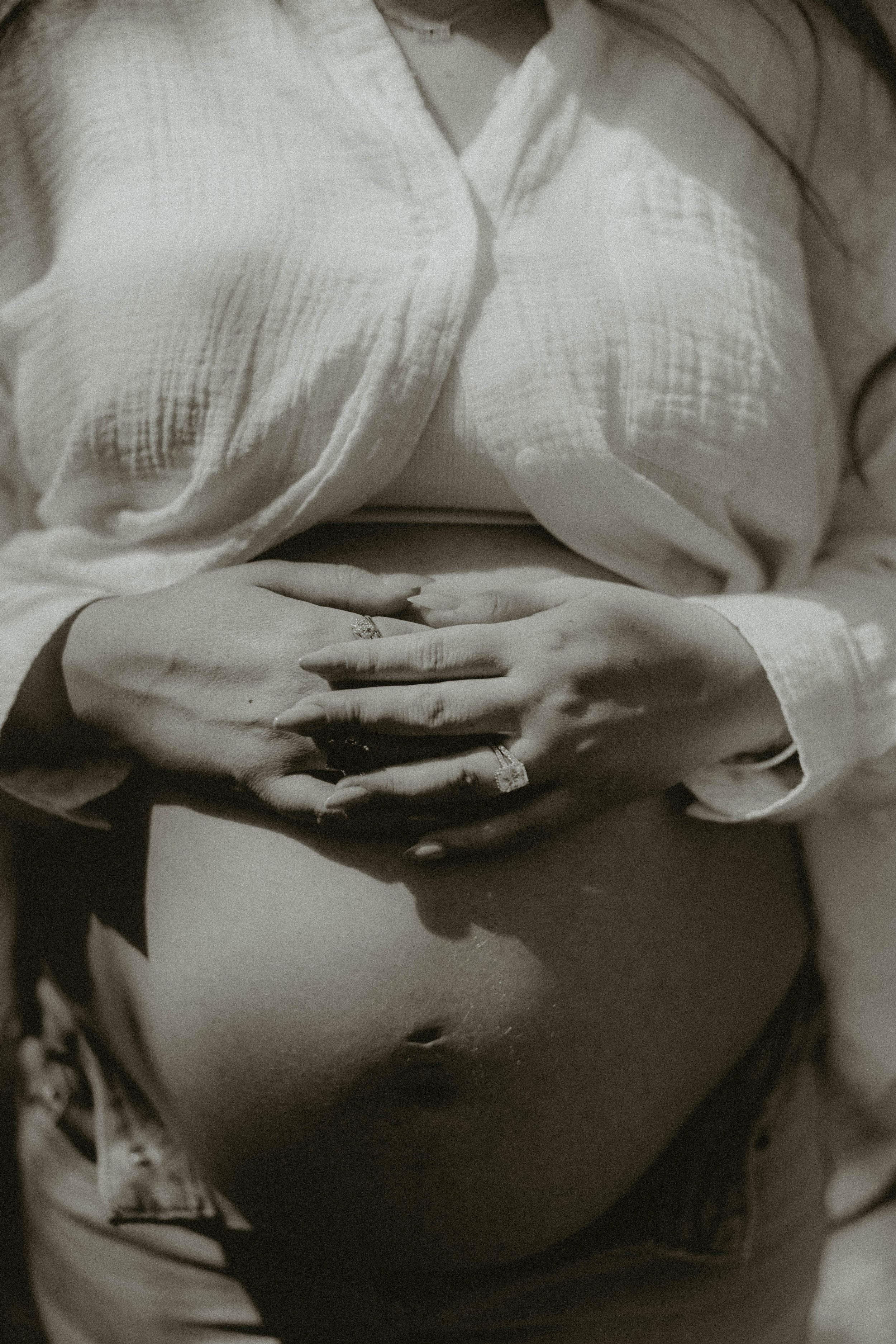 KDPV_032926_Ray Maternity Session_073.jpg