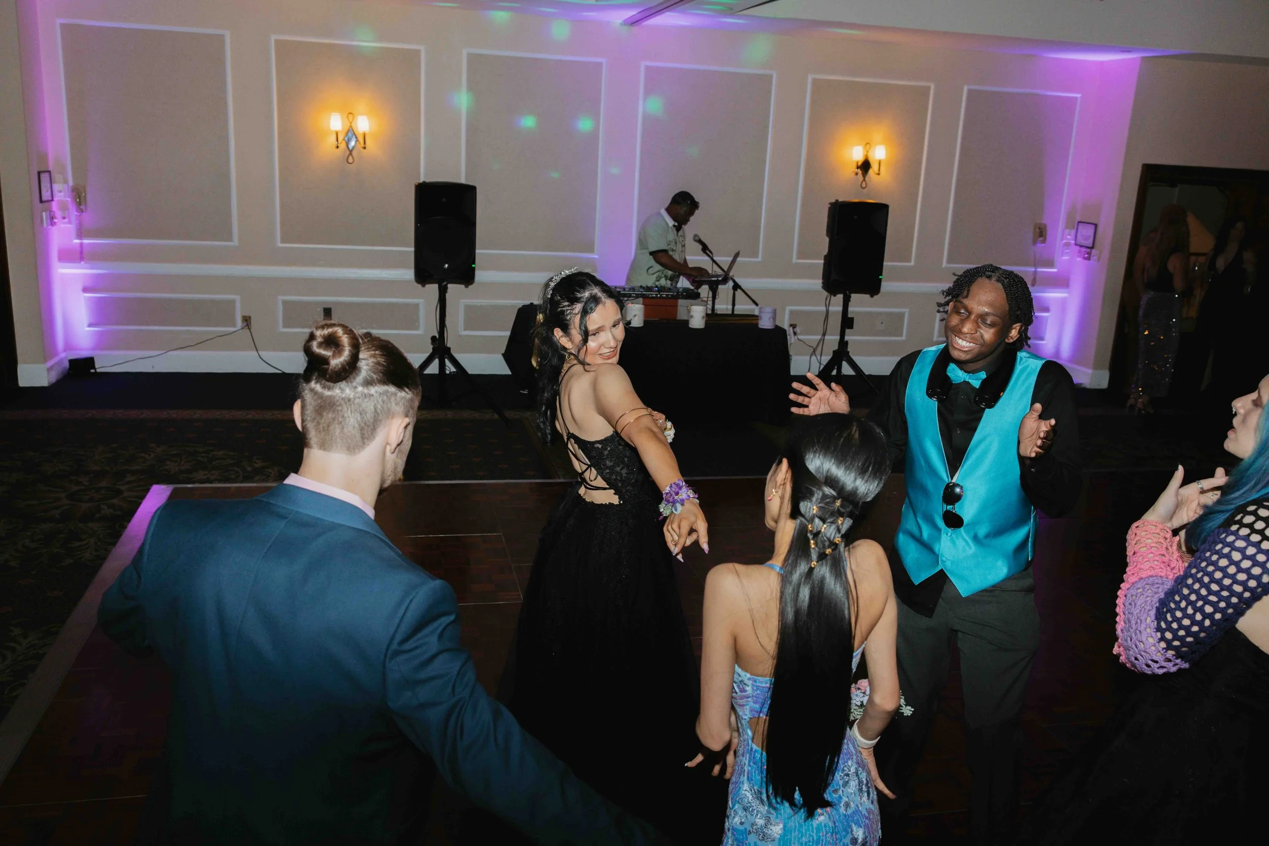 KDPV_041826_Research Triangle HS Prom_140.jpg