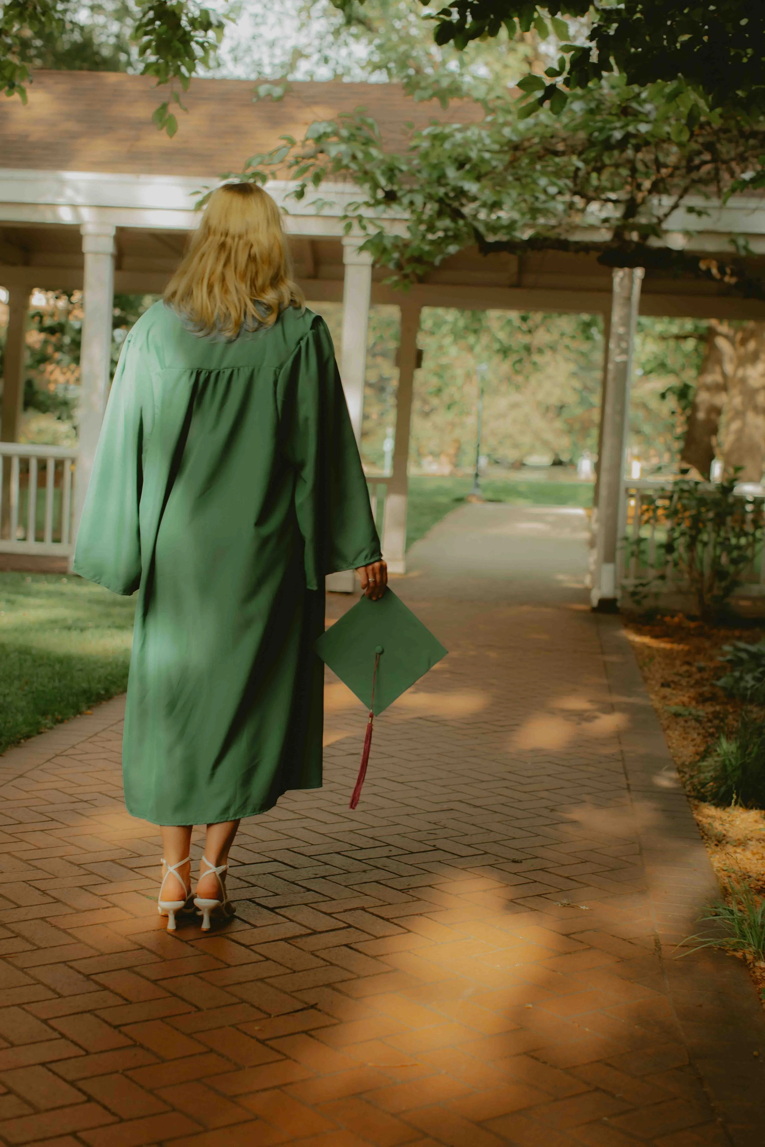052426_Maia Rosenthal_Graduation Photos_043.jpg