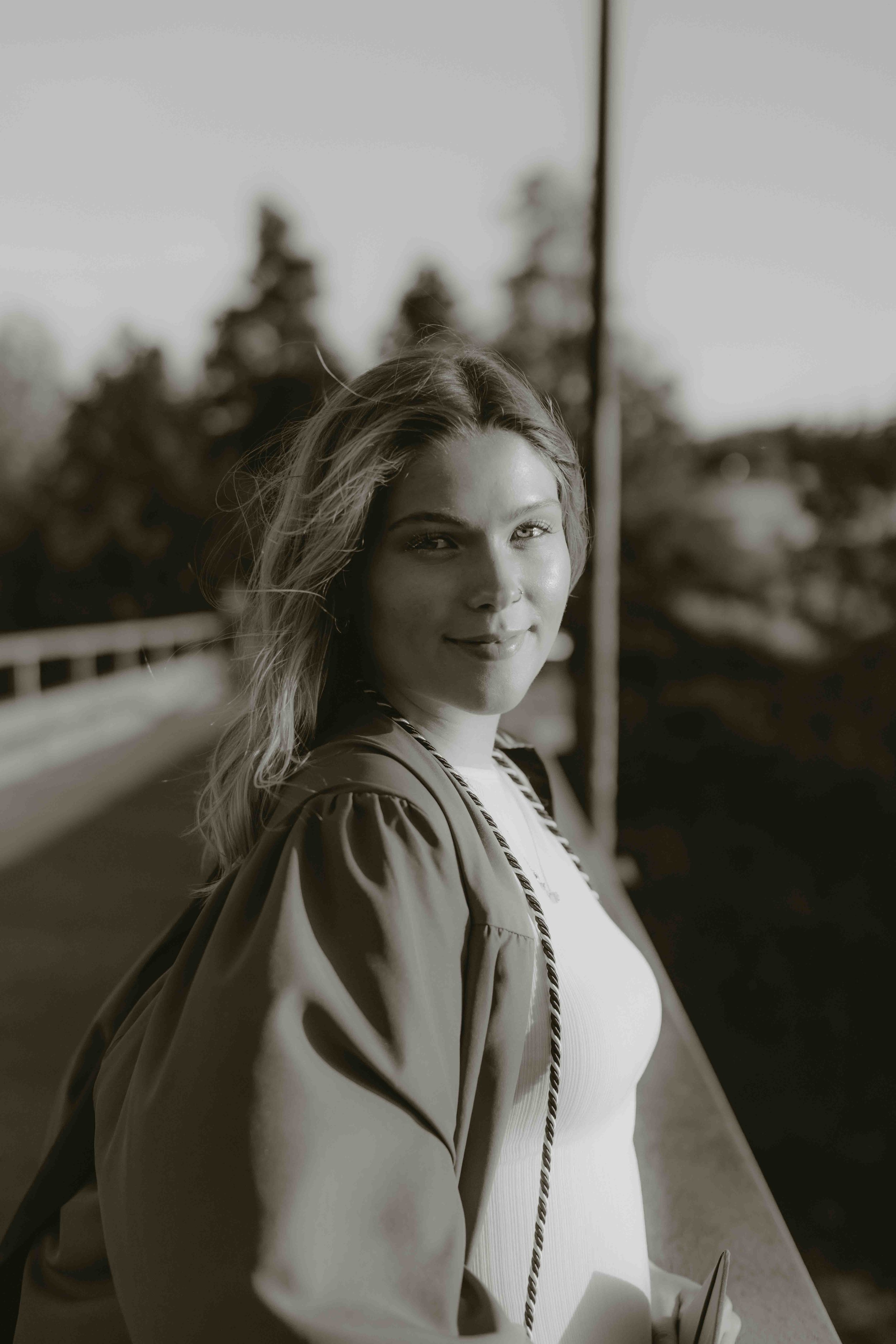 052426_Maia Rosenthal_Graduation Photos_096.jpg