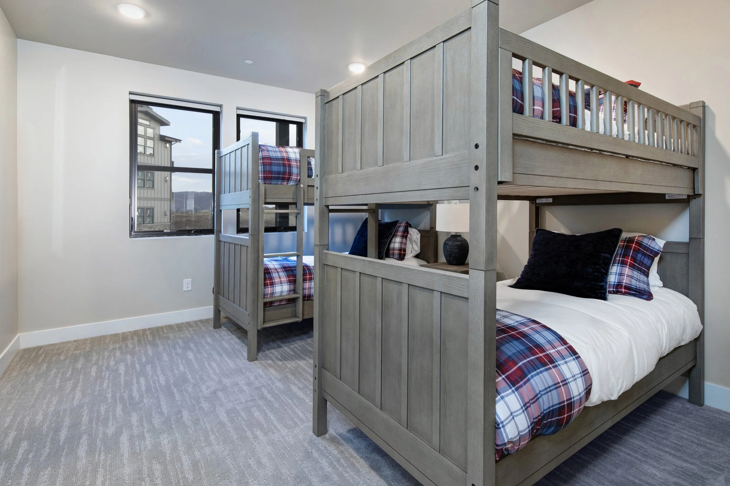 1166 helling Cir. 104_25.jpg
