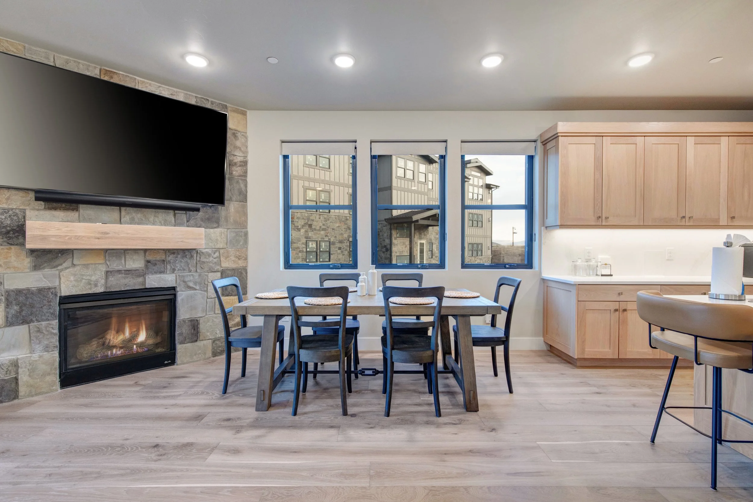 1166 helling Cir. 104_18.jpg
