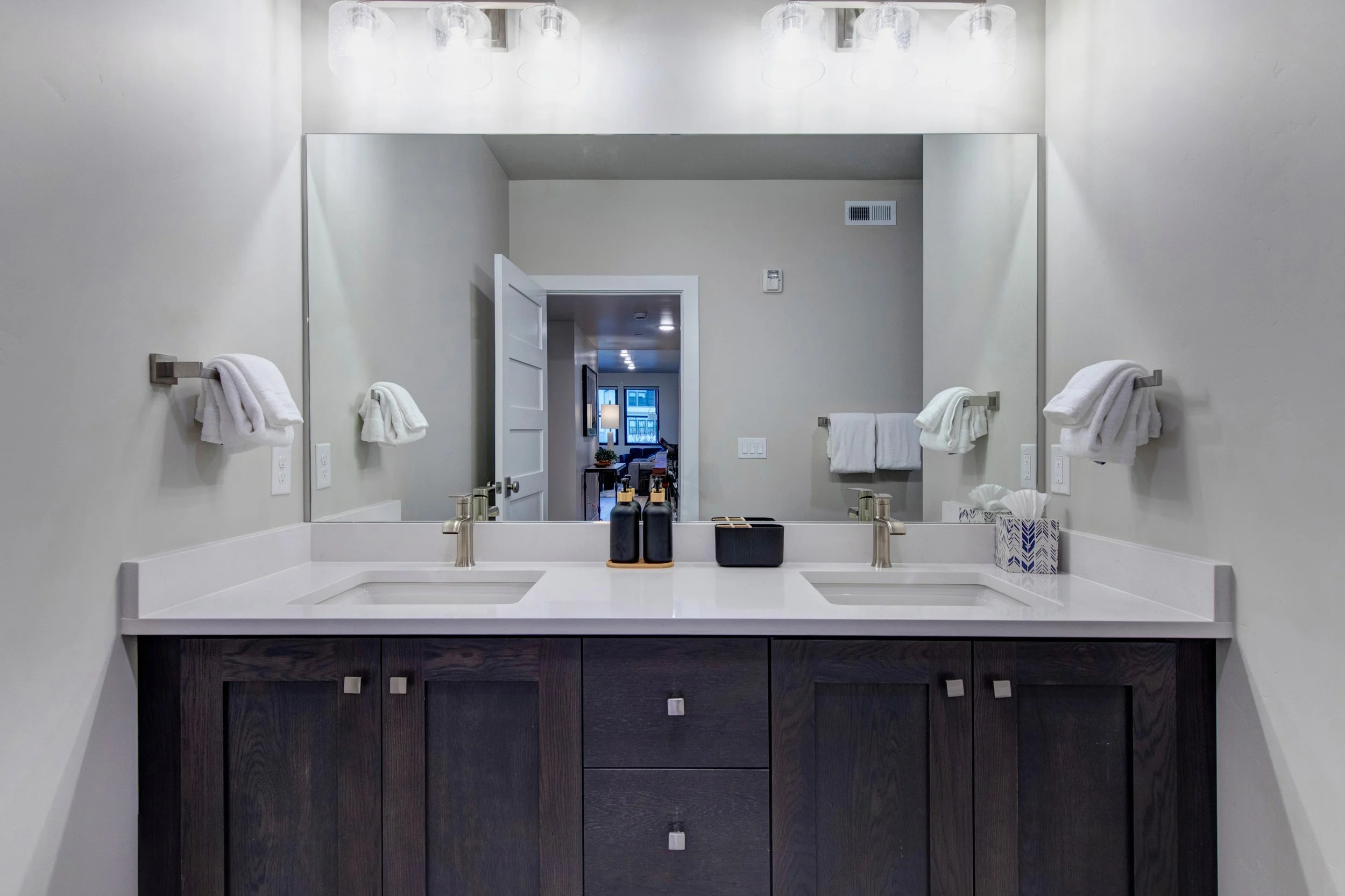 1166 helling Cir. 104_30.jpg