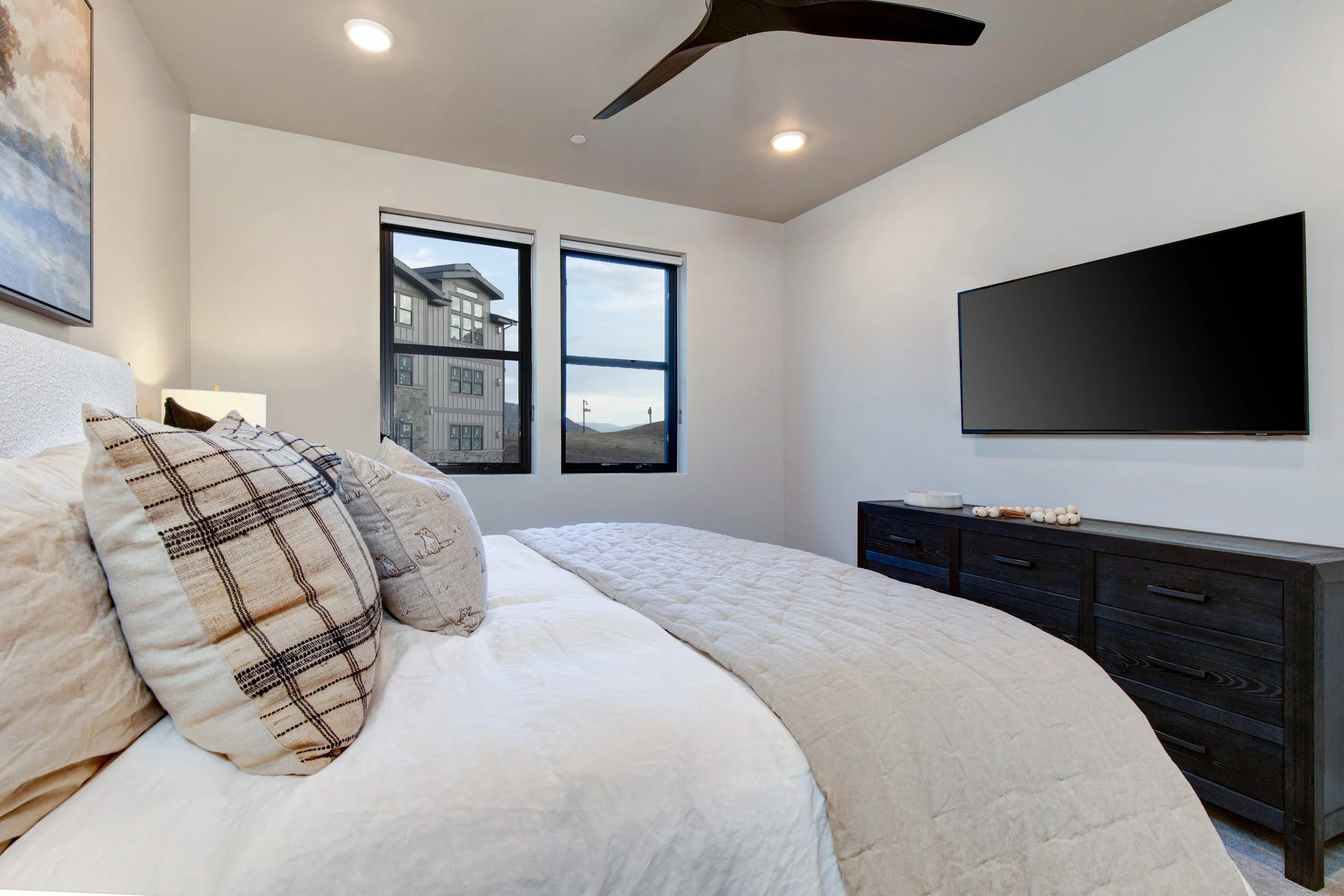 1166 helling Cir. 104_21.jpg