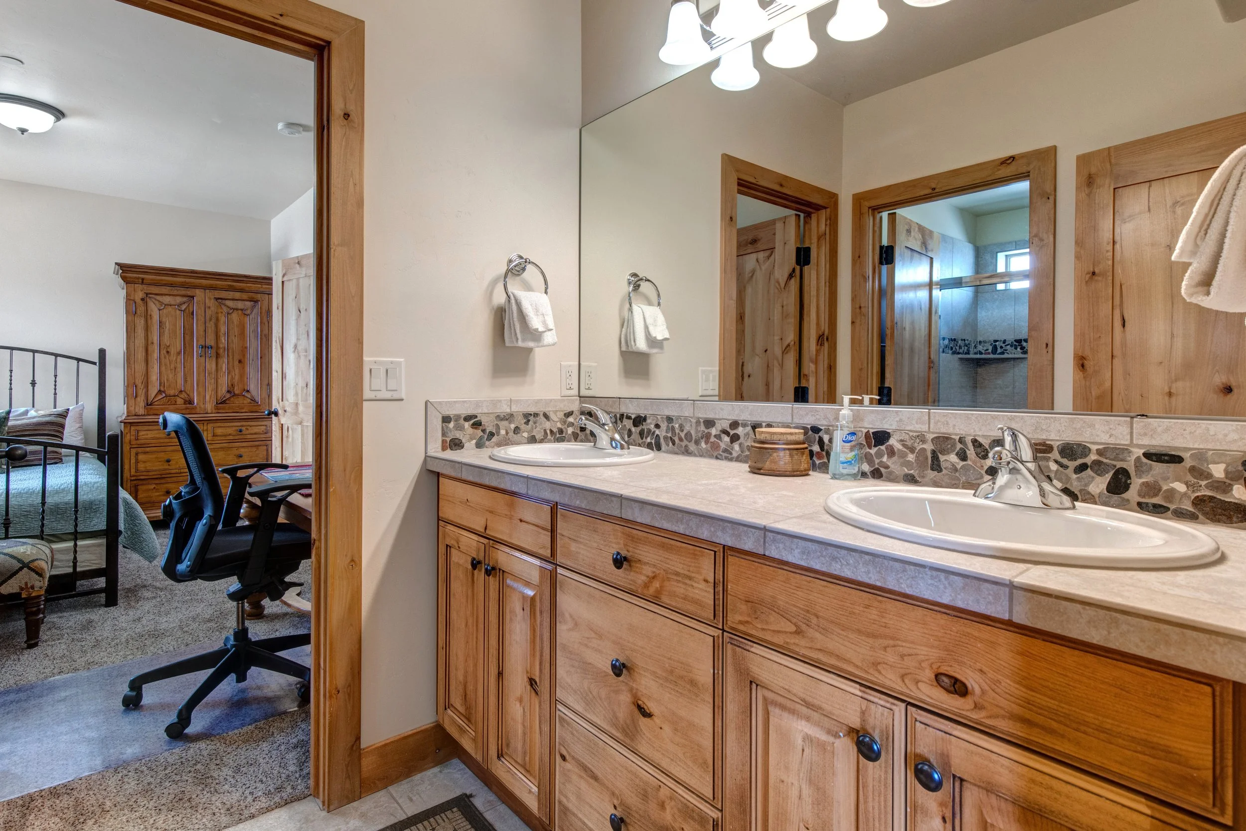 3427 W Cedar Drive_35.jpg