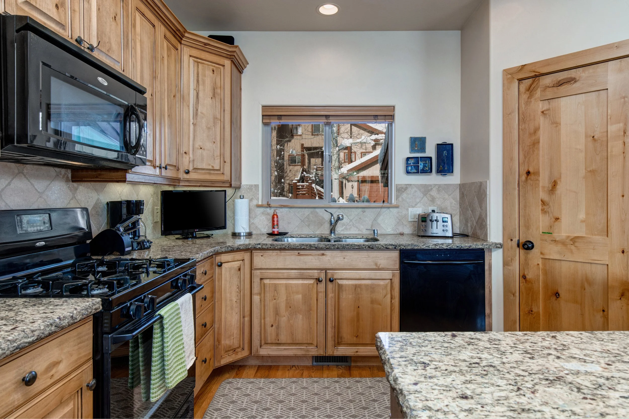 3427 W Cedar Drive_26.jpg